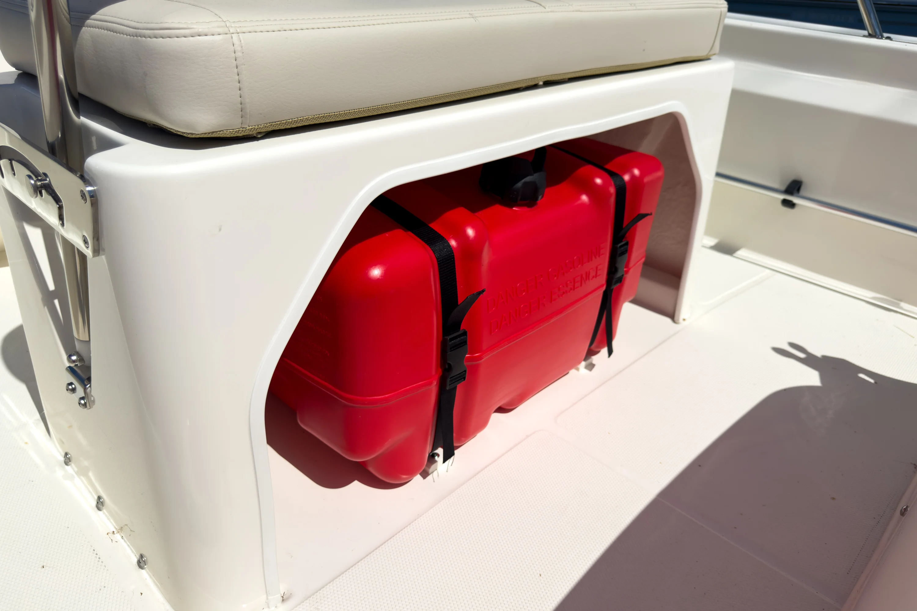 2026 Boston Whaler 150 Montauk Image Thumbnail #7