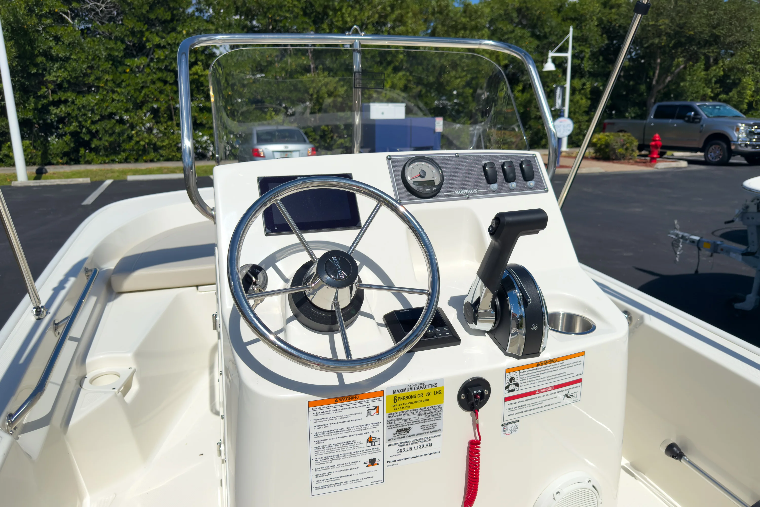2026 Boston Whaler 150 Montauk Image Thumbnail #10