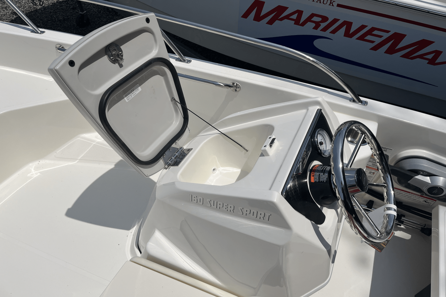 2025 Boston Whaler 160 Super Sport Image Thumbnail #7