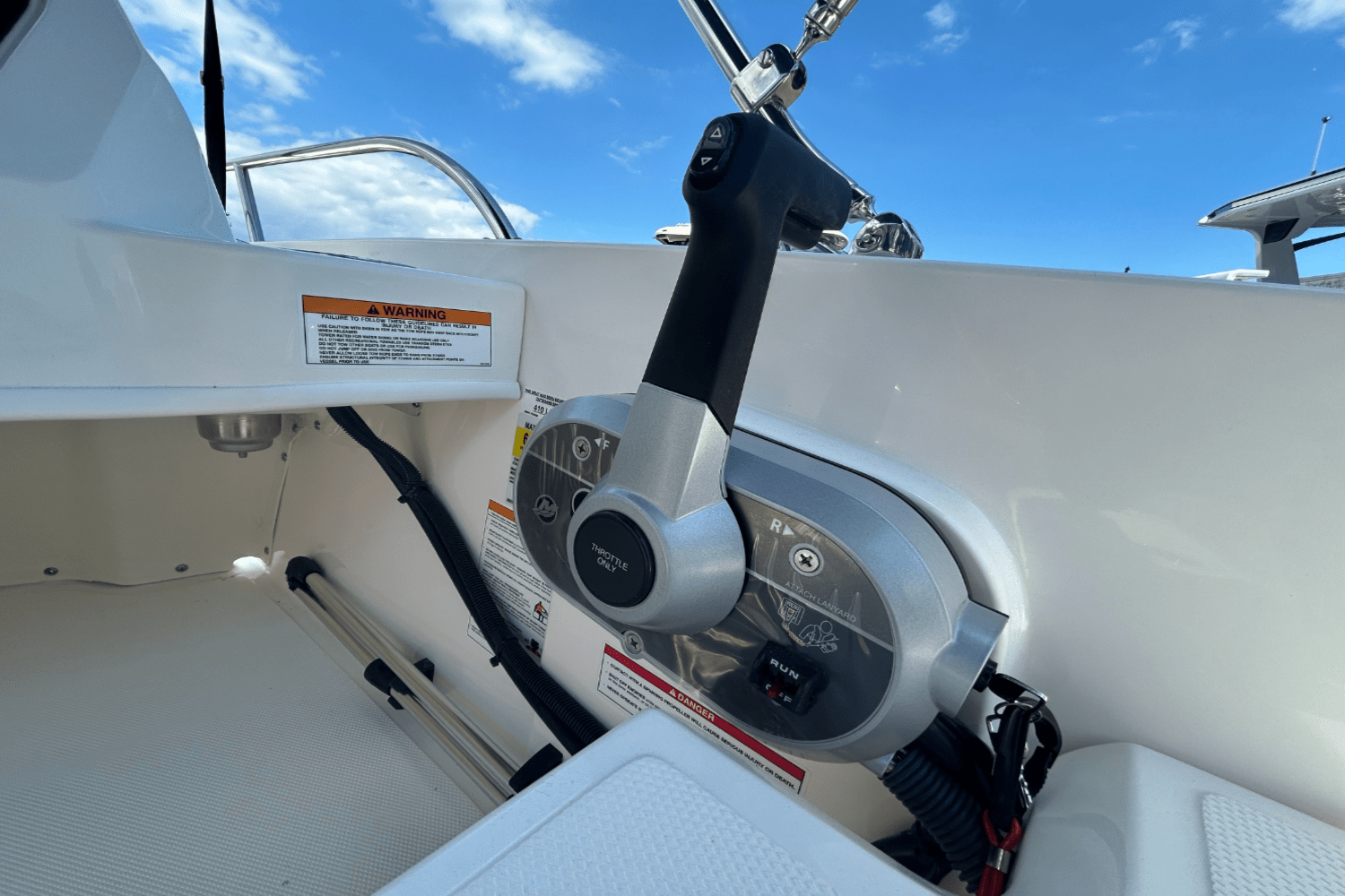 2025 Boston Whaler 160 Super Sport Image Thumbnail #12