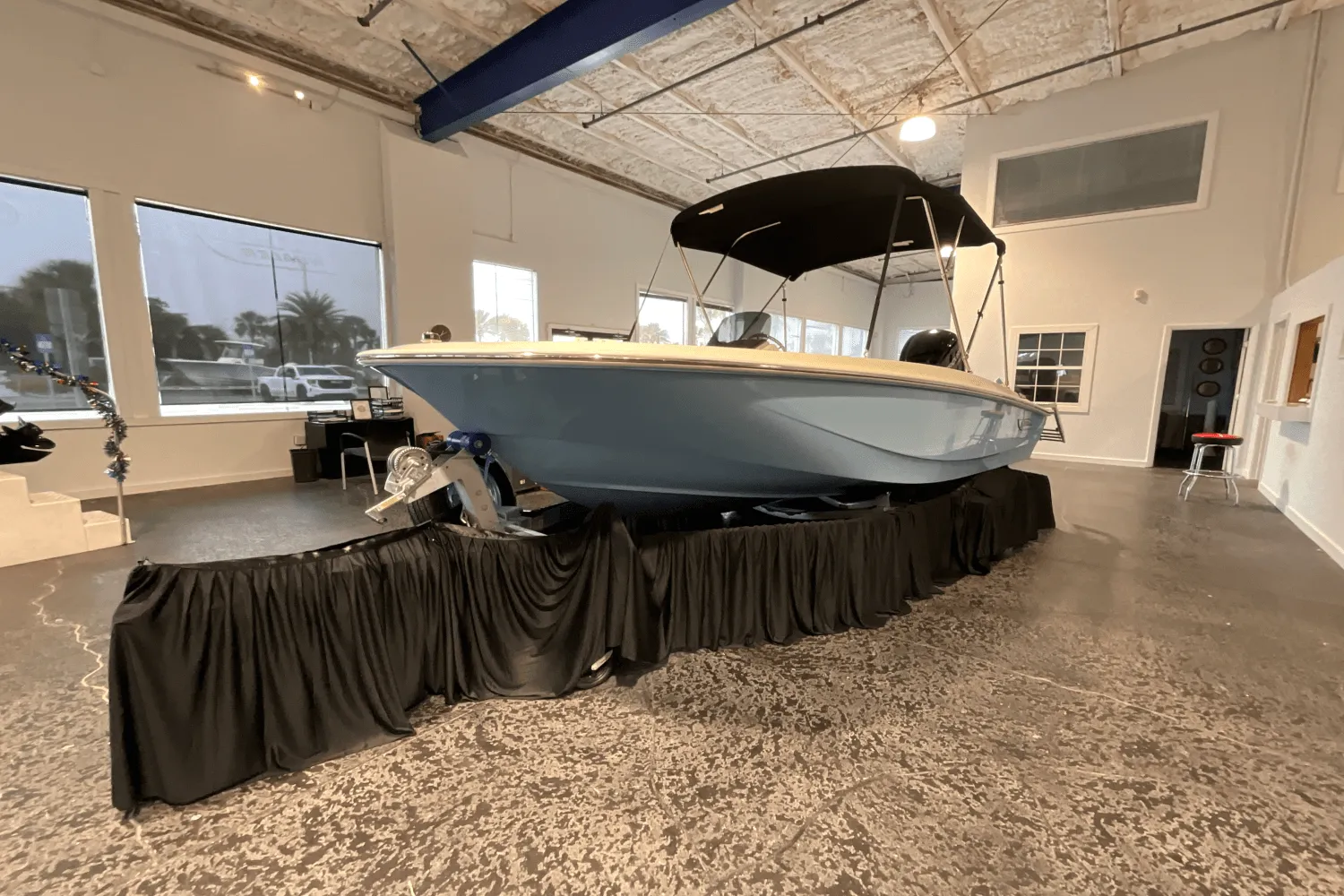 2025 Boston Whaler 160 Super Sport Image Thumbnail #11