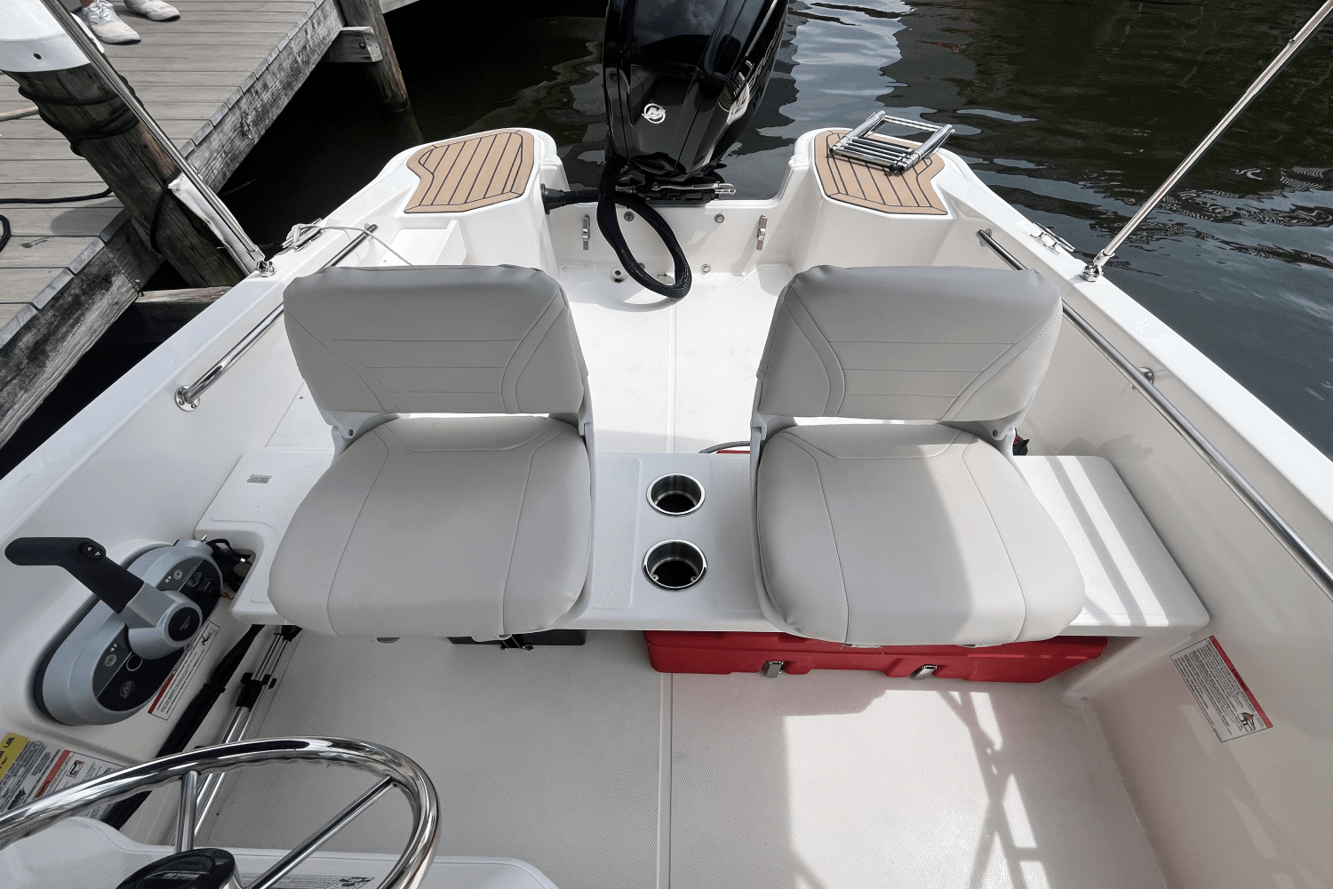 2025 Boston Whaler 160 Super Sport Image Thumbnail #4