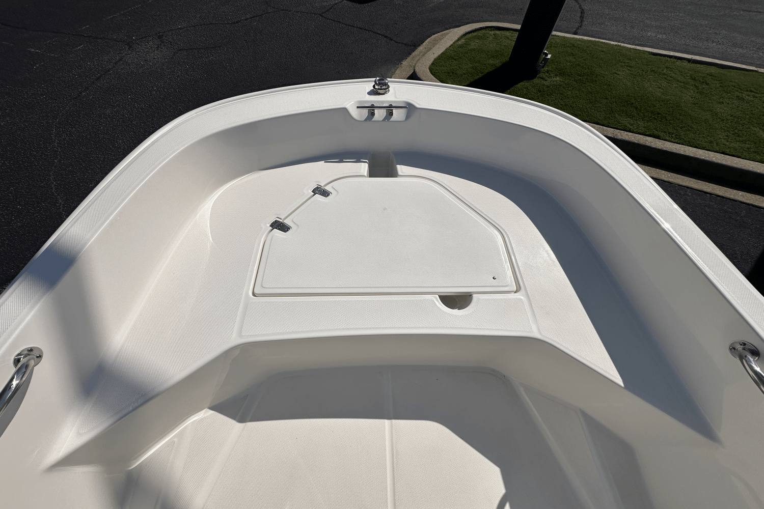 2026 Boston Whaler 160 Super Sport Image Thumbnail #13