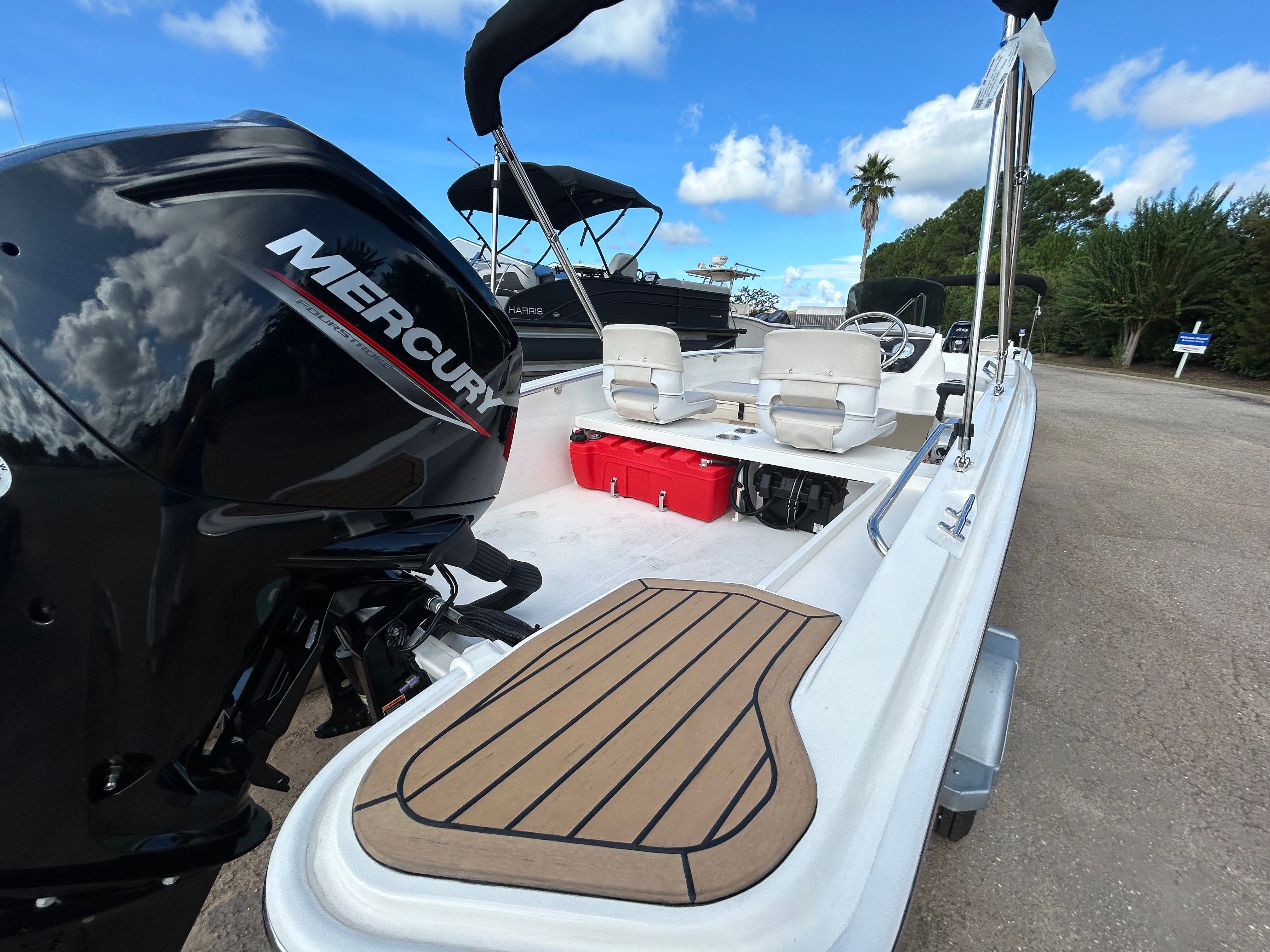 2026 Boston Whaler 160 Super Sport Image Thumbnail #6