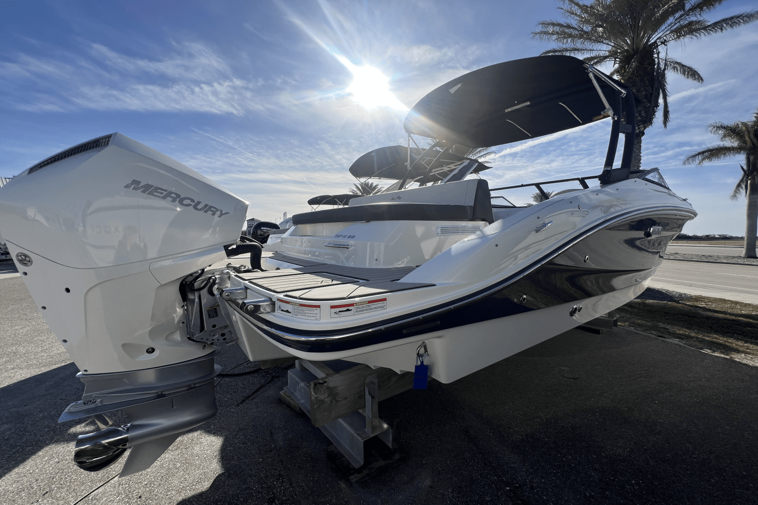 2025 Sea Ray SPX 210 Outboard Image Thumbnail #1