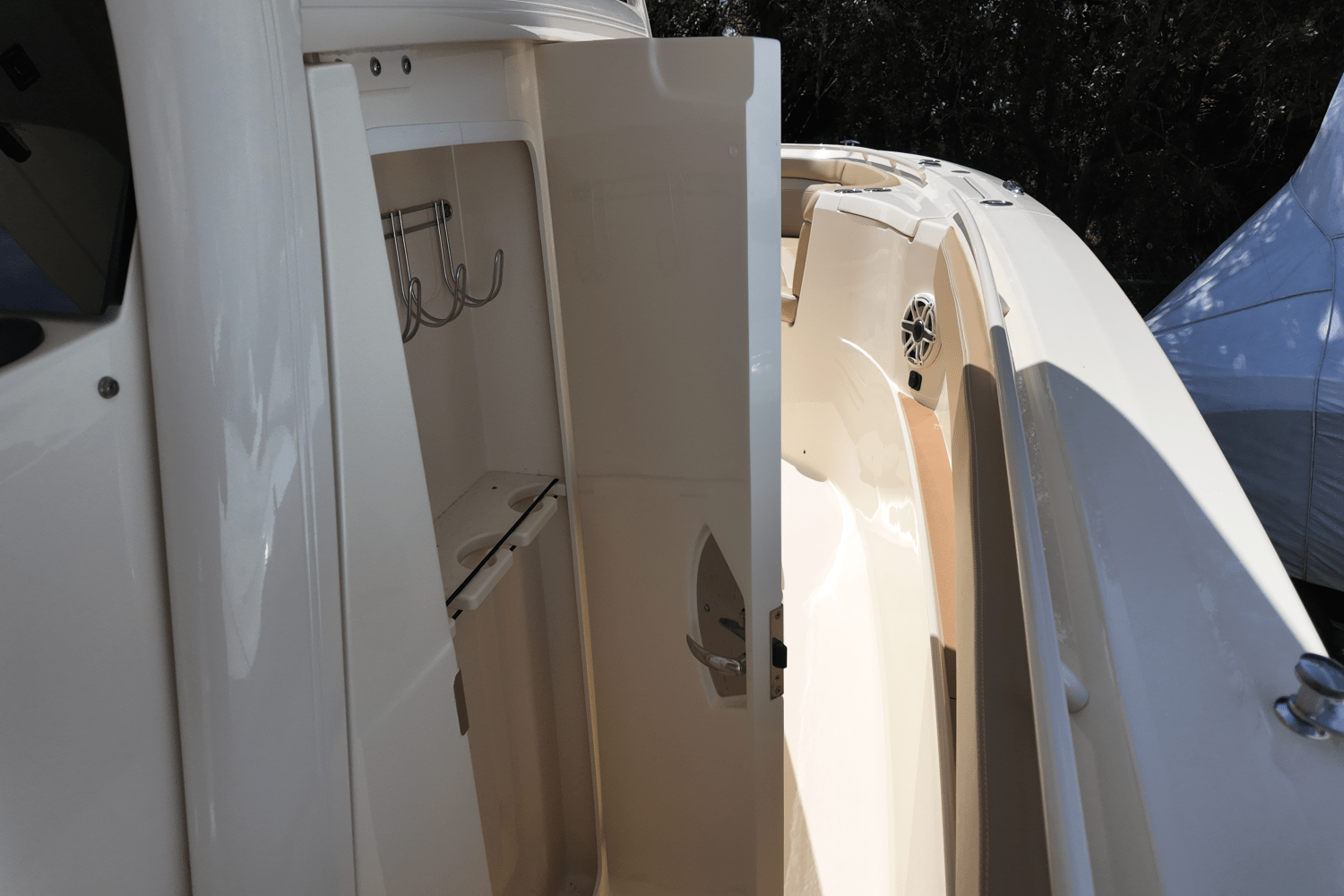 2026 Scout 330 LXF Image Thumbnail #18