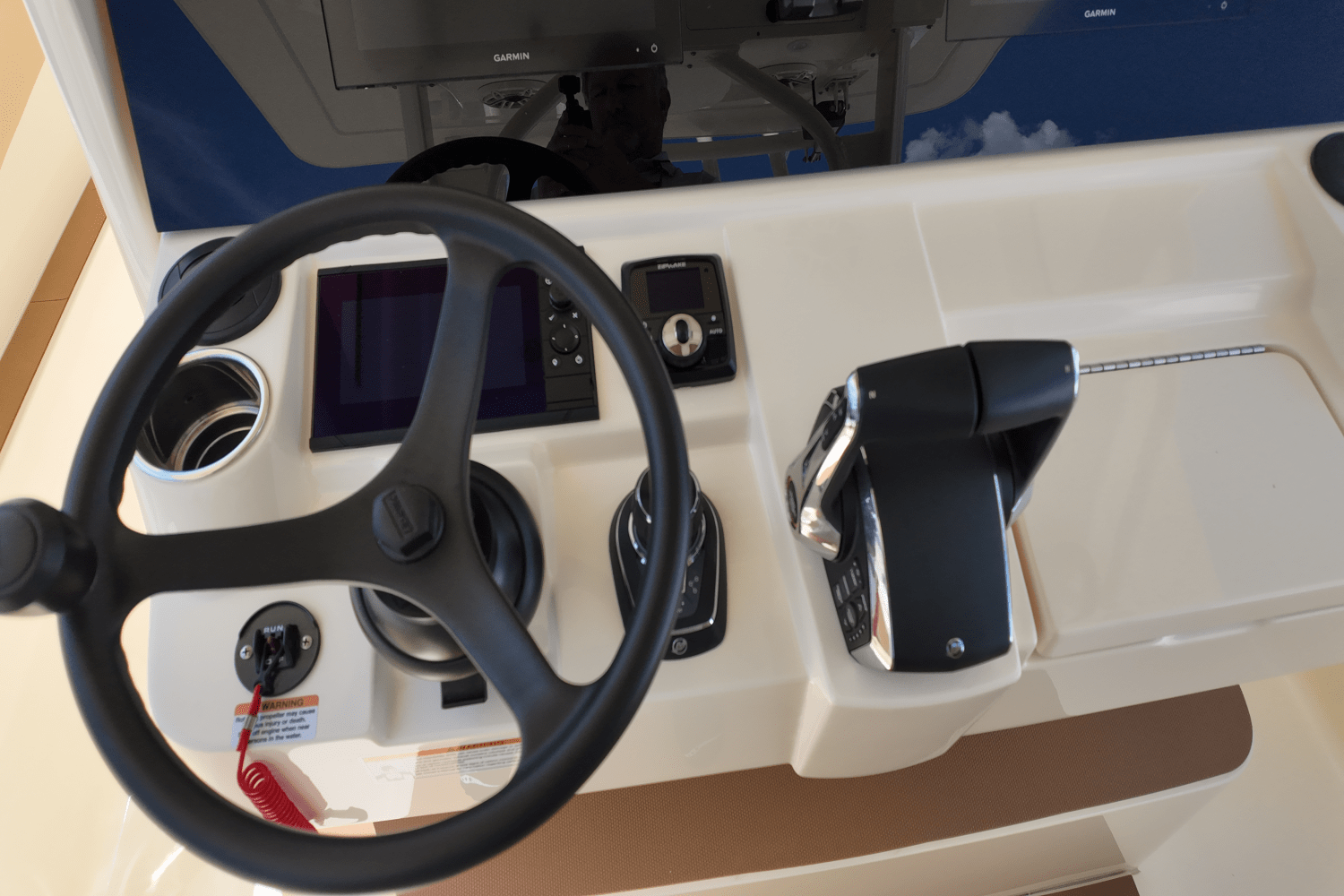 2026 Scout 330 LXF Image Thumbnail #15