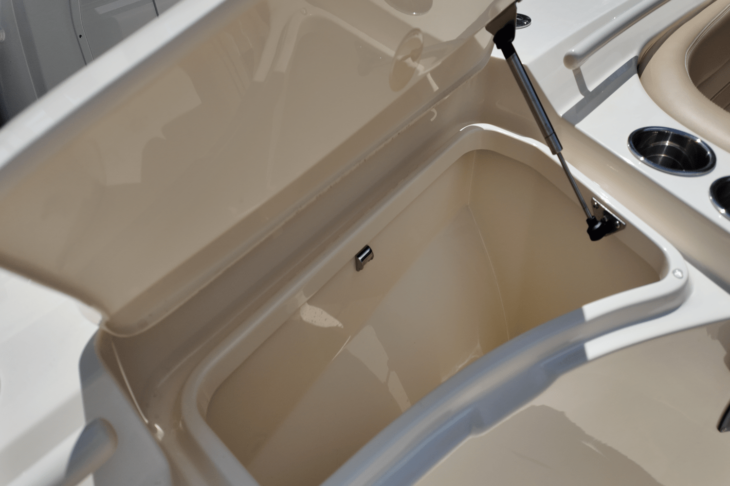 2026 Scout 330 LXF Image Thumbnail #30