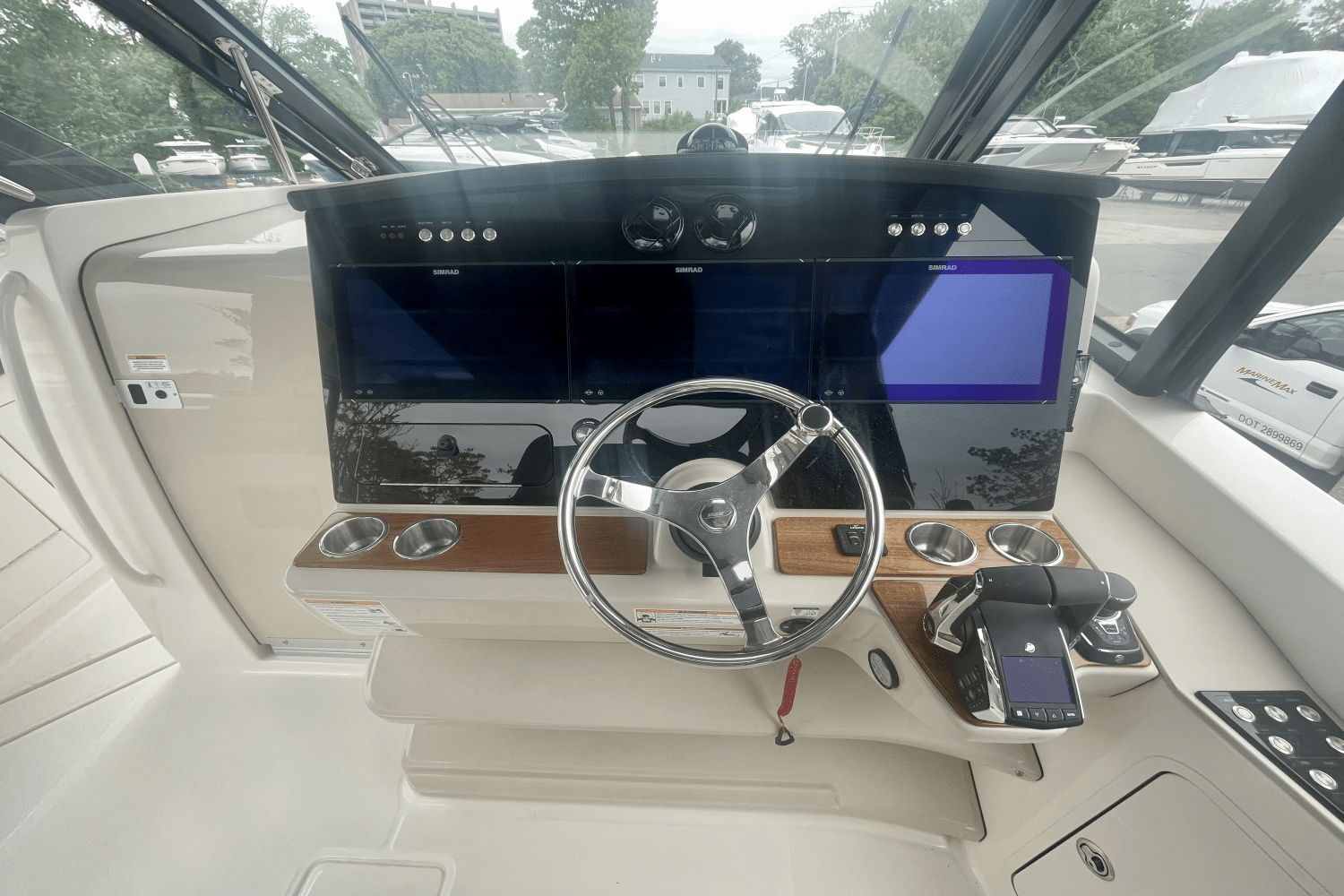 2025 Boston Whaler 380 Realm Image Thumbnail #16