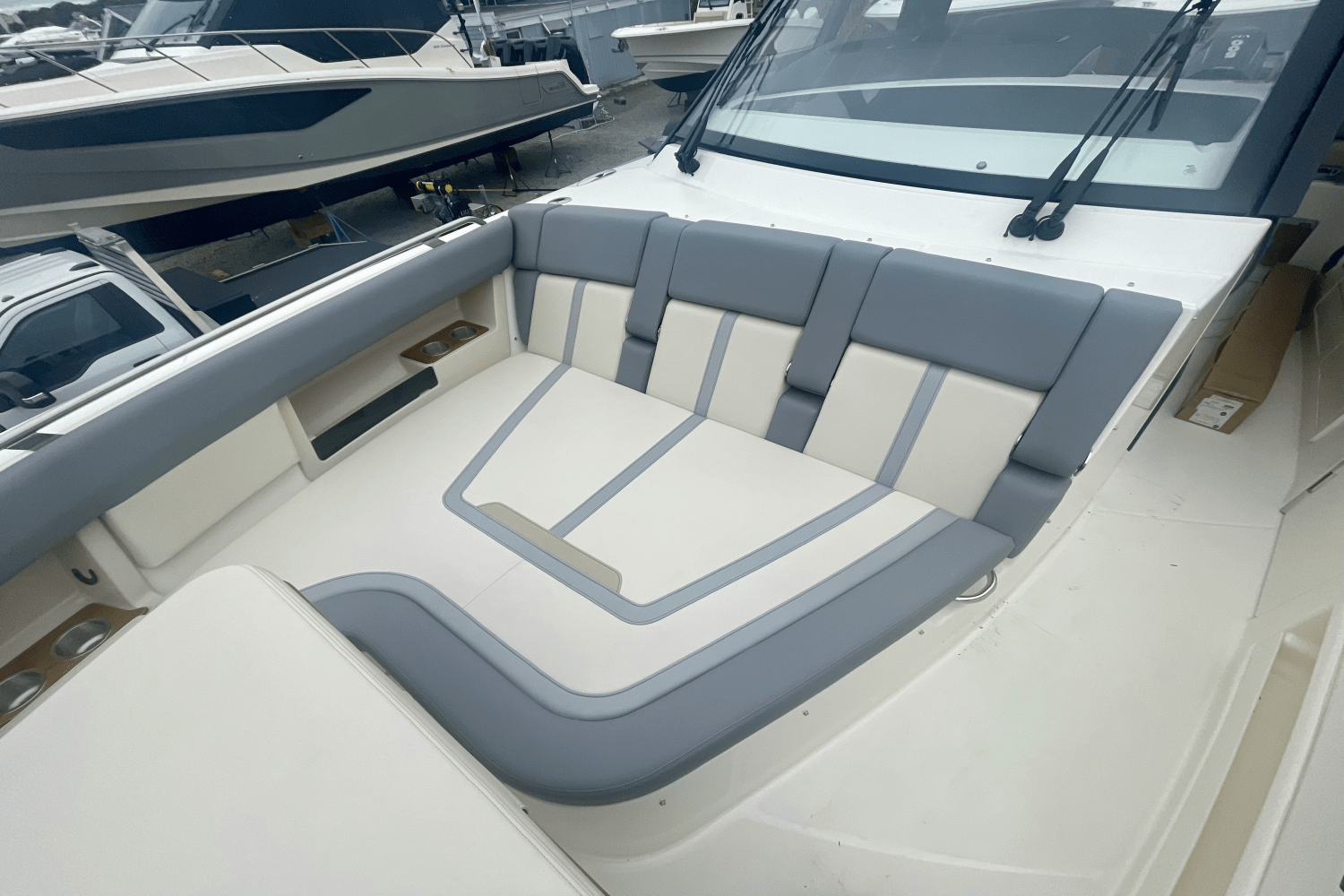 2025 Boston Whaler 380 Realm Image Thumbnail #24