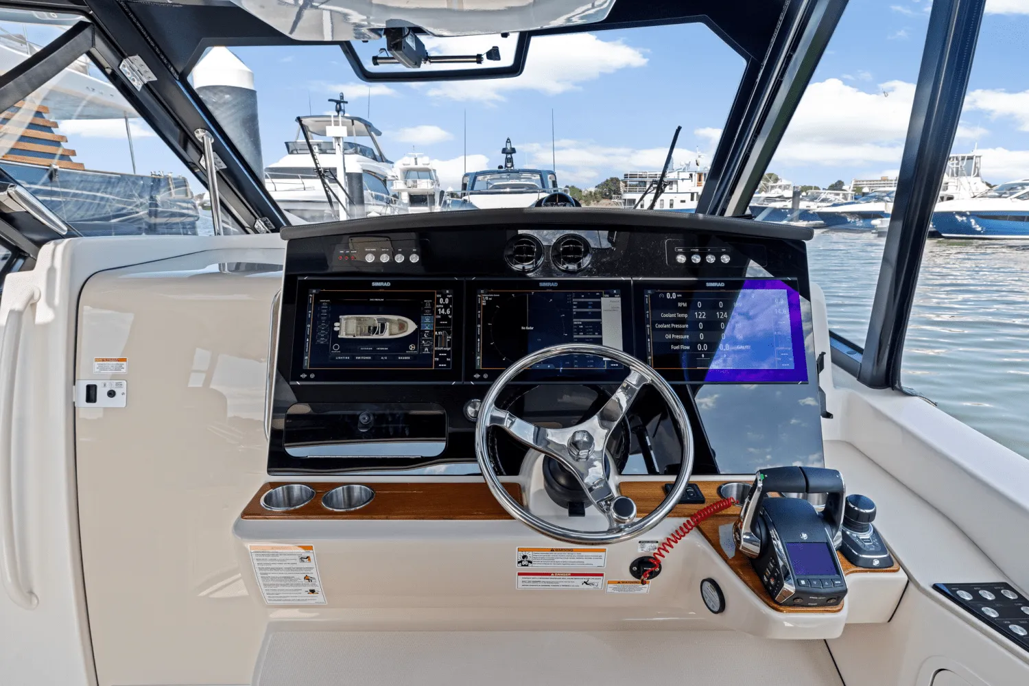 2025 Boston Whaler 380 Realm Image Thumbnail #30