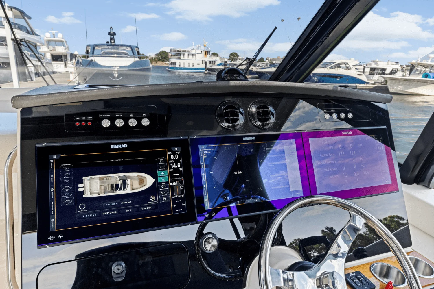 2025 Boston Whaler 380 Realm Image Thumbnail #31