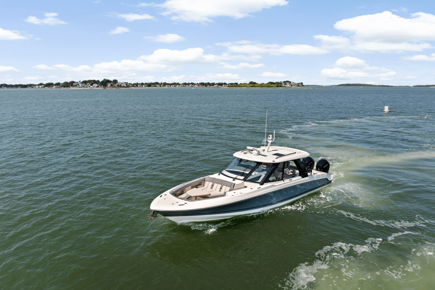 2025 Boston Whaler 380 Realm Image Thumbnail #6