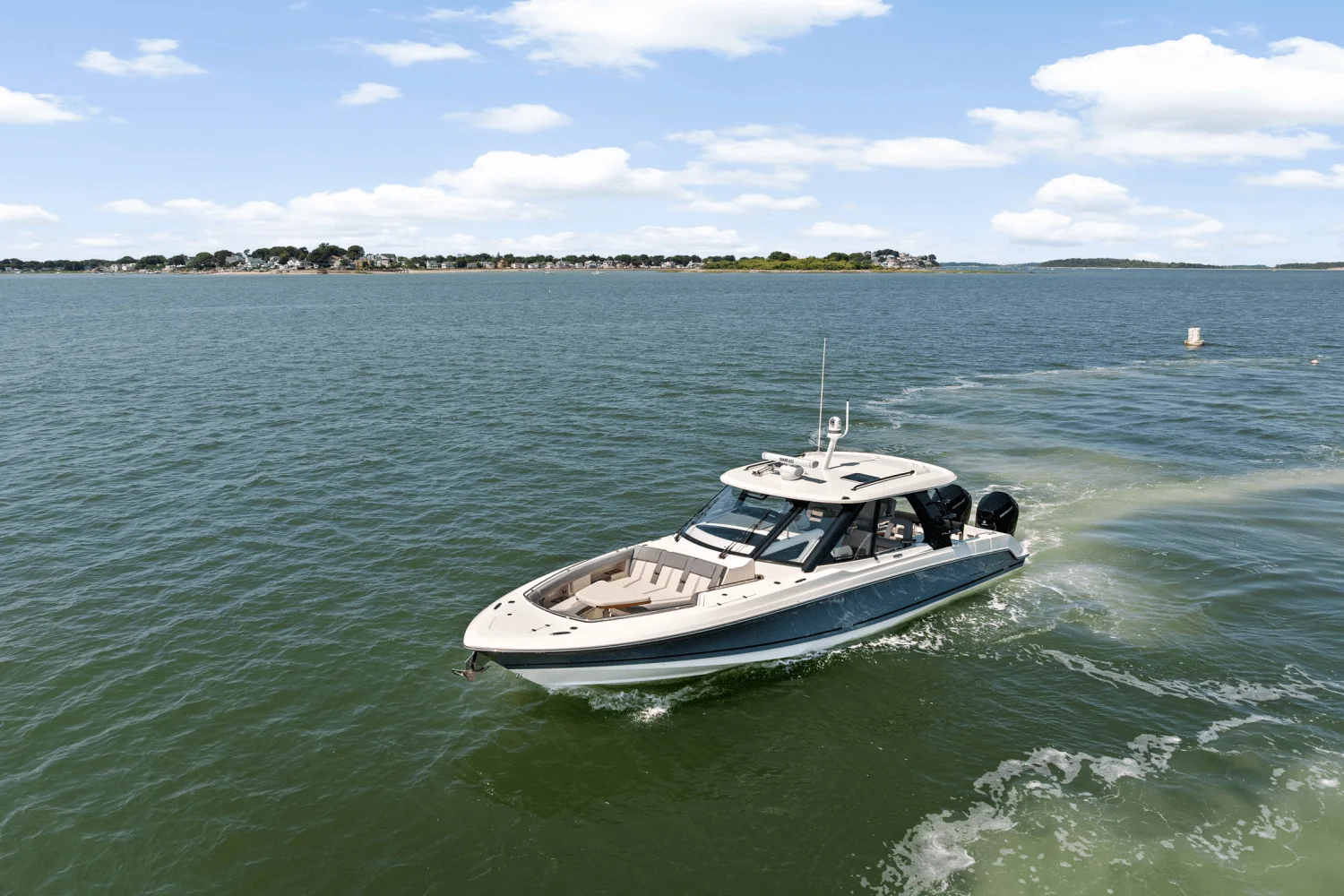 2025 Boston Whaler 380 Realm Image Thumbnail #6