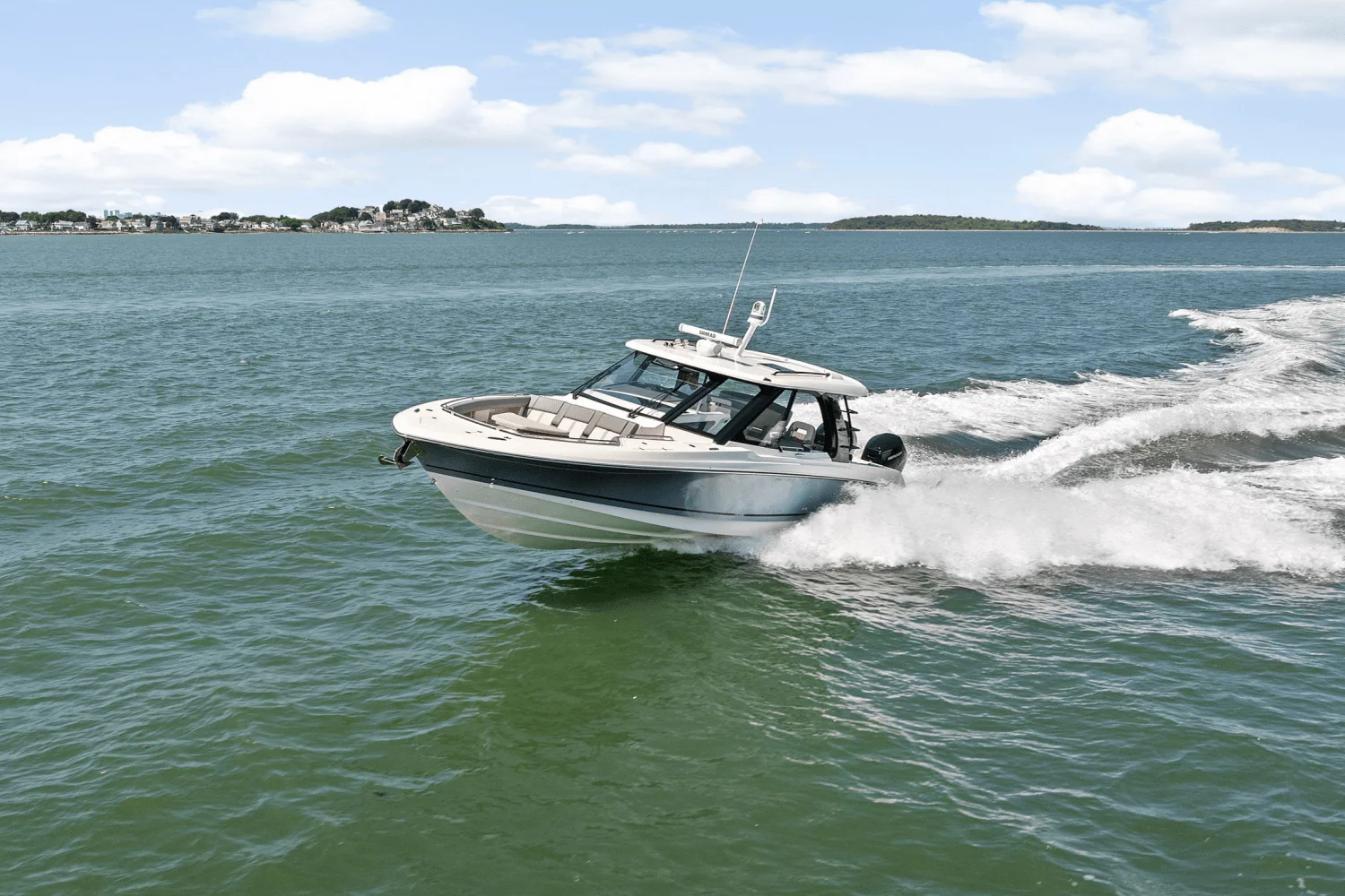 2025 Boston Whaler 380 Realm Image Thumbnail #3