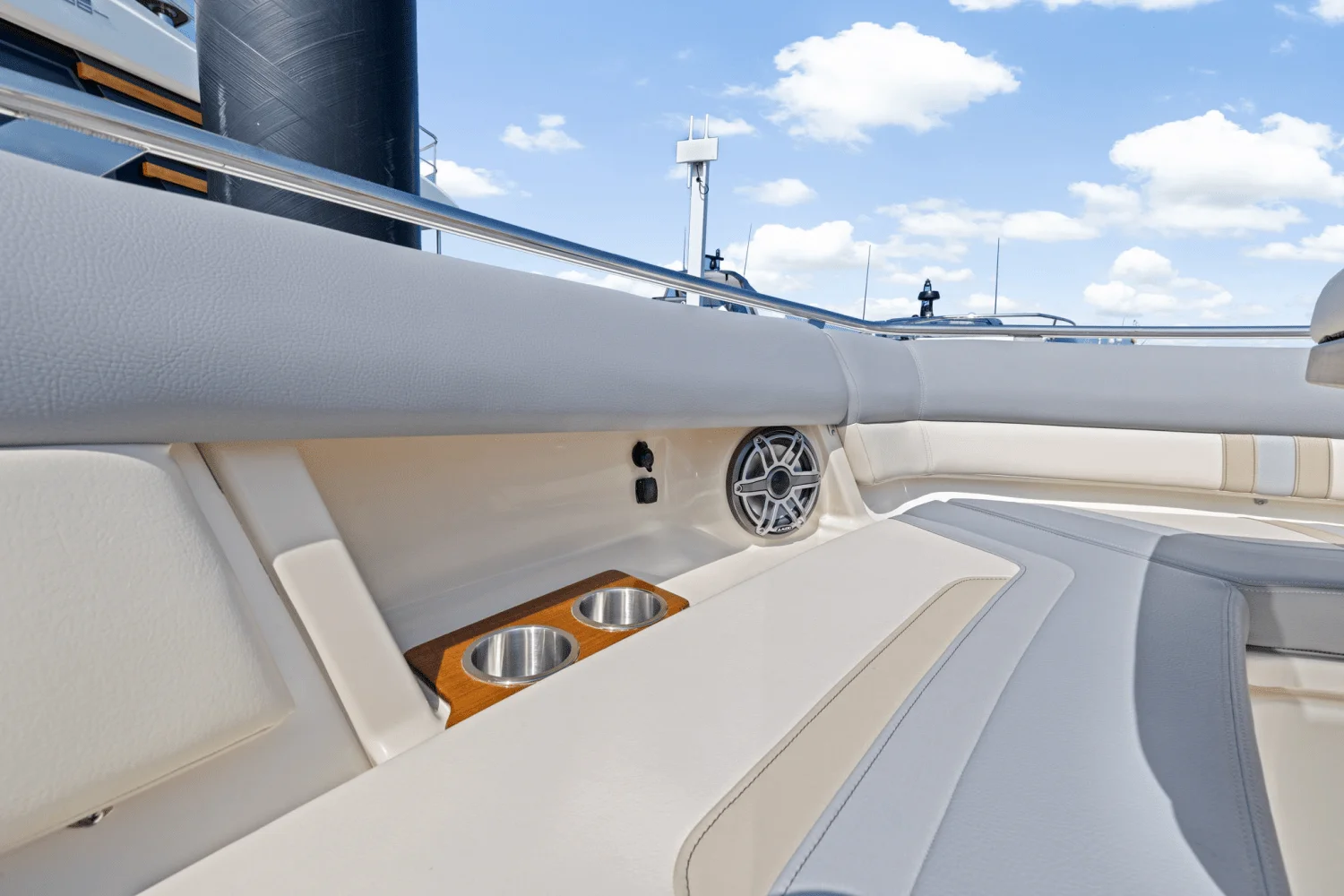 2025 Boston Whaler 380 Realm Image Thumbnail #49