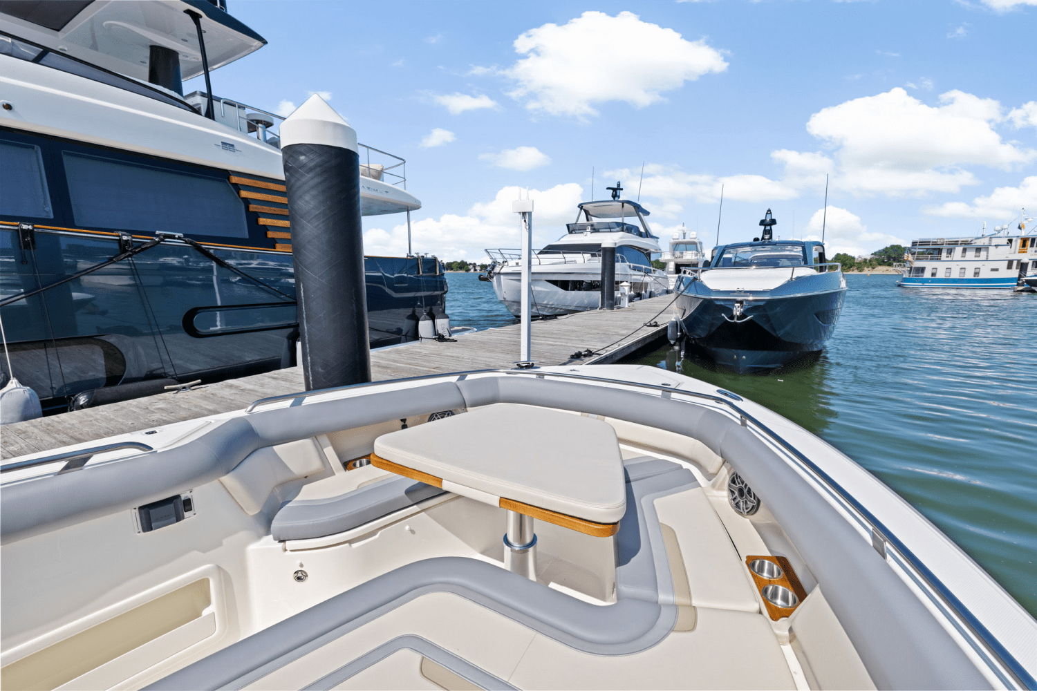 2025 Boston Whaler 380 Realm Image Thumbnail #53