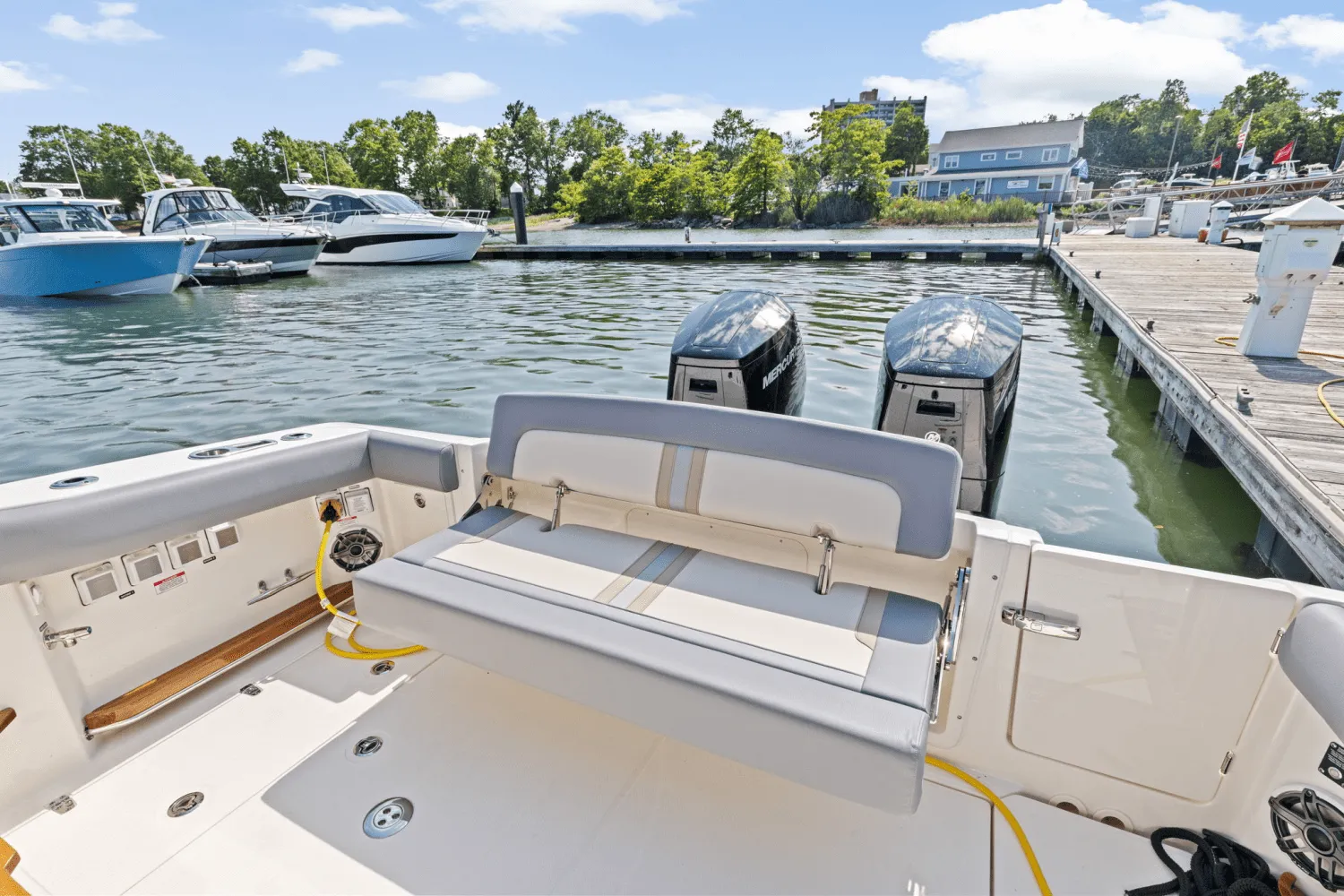 2025 Boston Whaler 380 Realm Image Thumbnail #11