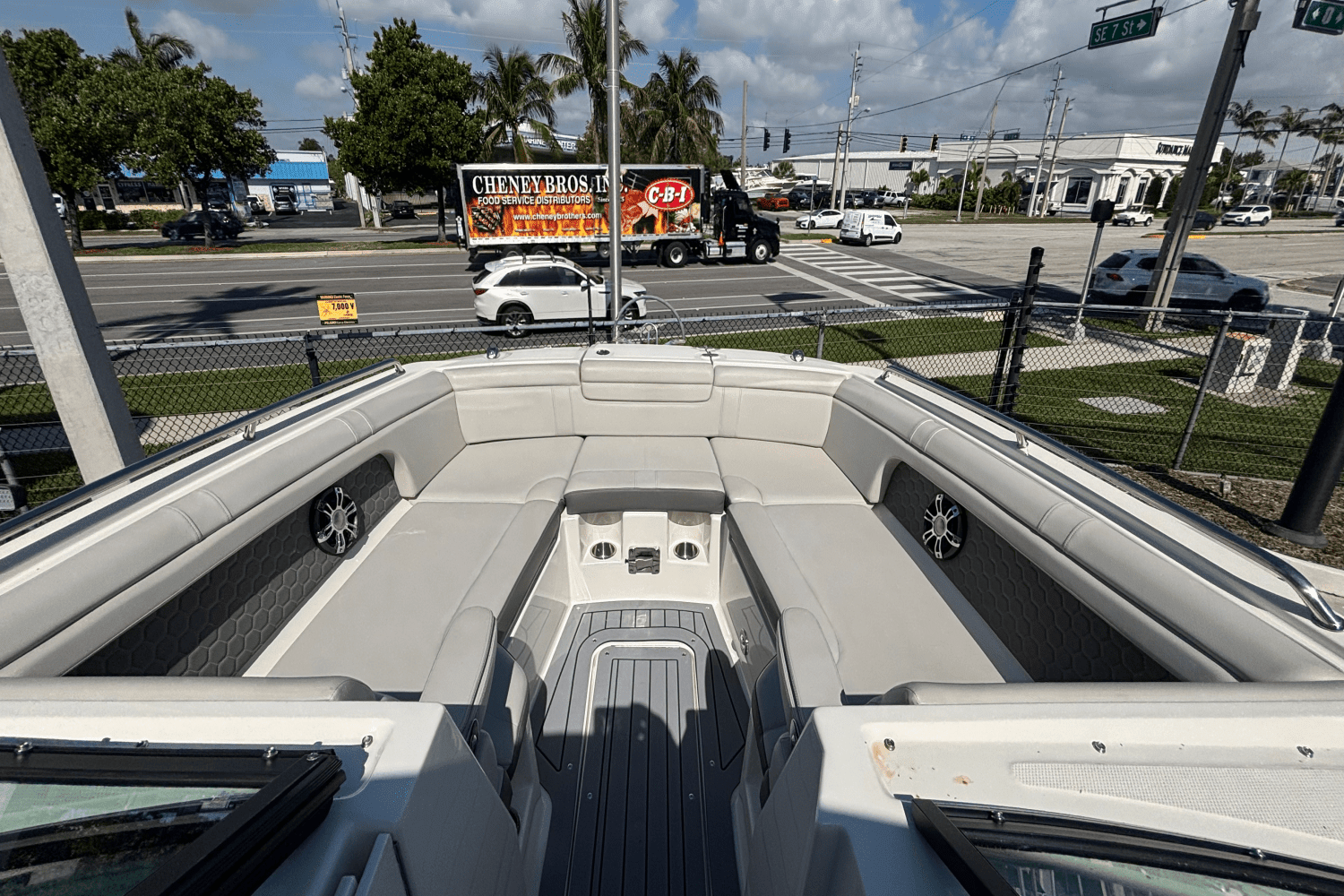 2020 Sea Ray SDX 290 Outboard Image Thumbnail #23