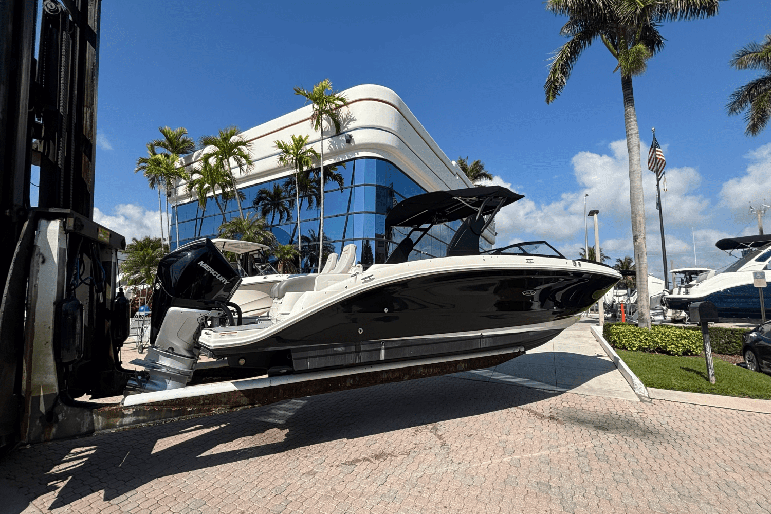 2020 Sea Ray SDX 290 Outboard Image Thumbnail #1