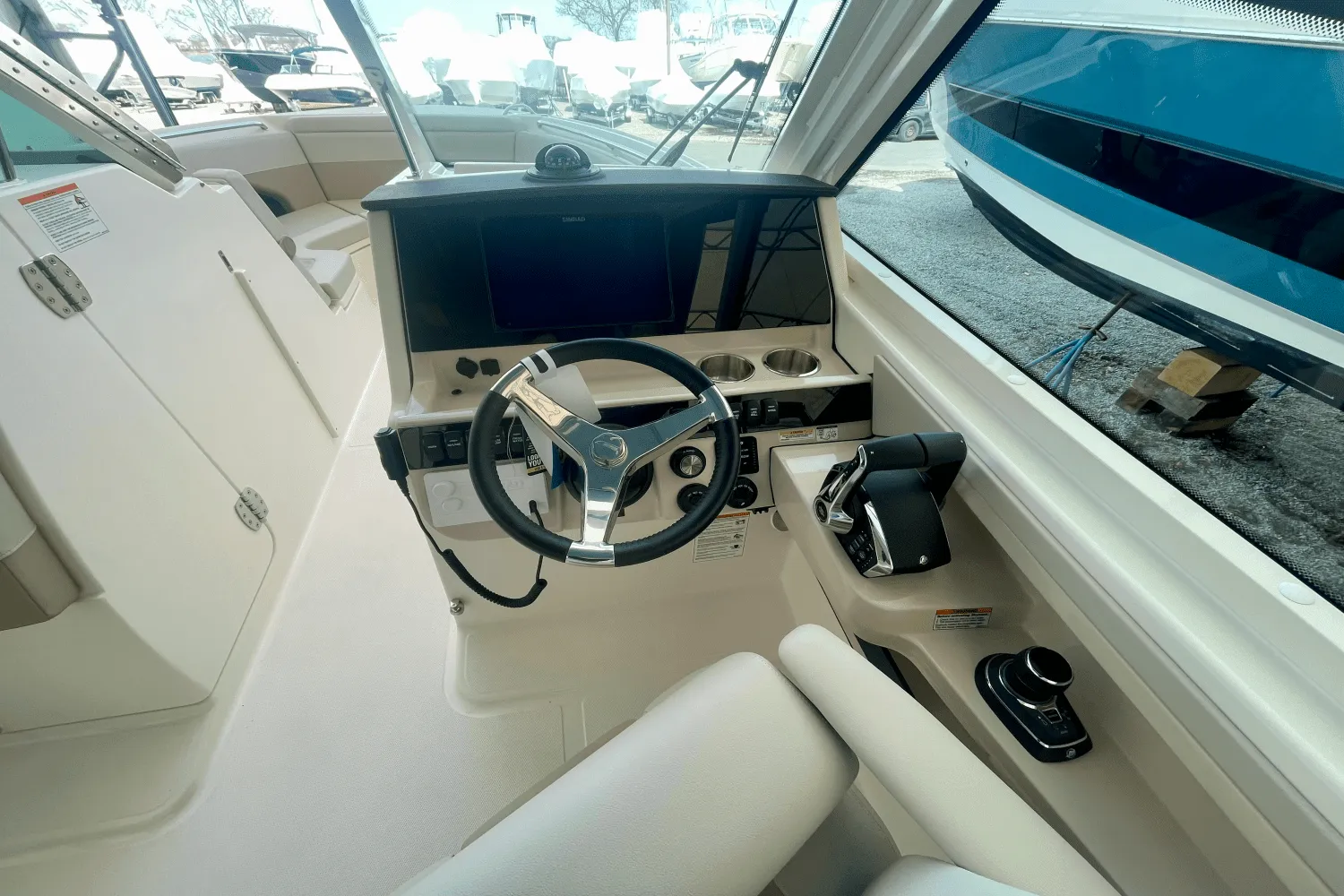 2025 Boston Whaler 280 Vantage Image Thumbnail #23