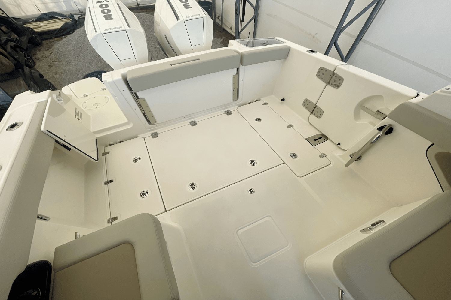 2025 Boston Whaler 280 Vantage Image Thumbnail #2