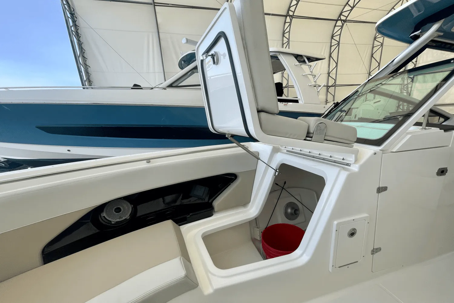 2025 Boston Whaler 280 Vantage Image Thumbnail #29