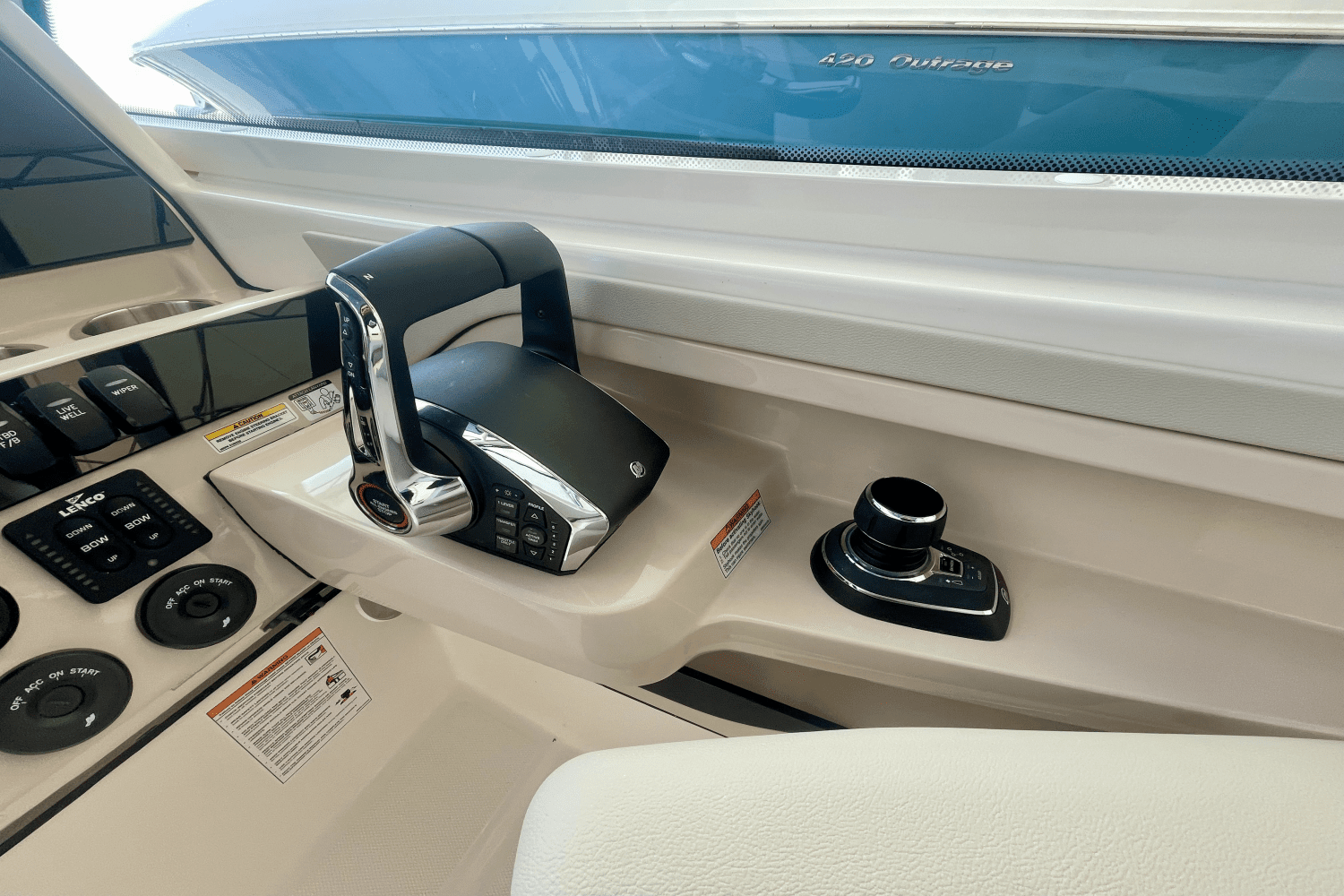 2025 Boston Whaler 280 Vantage Image Thumbnail #22