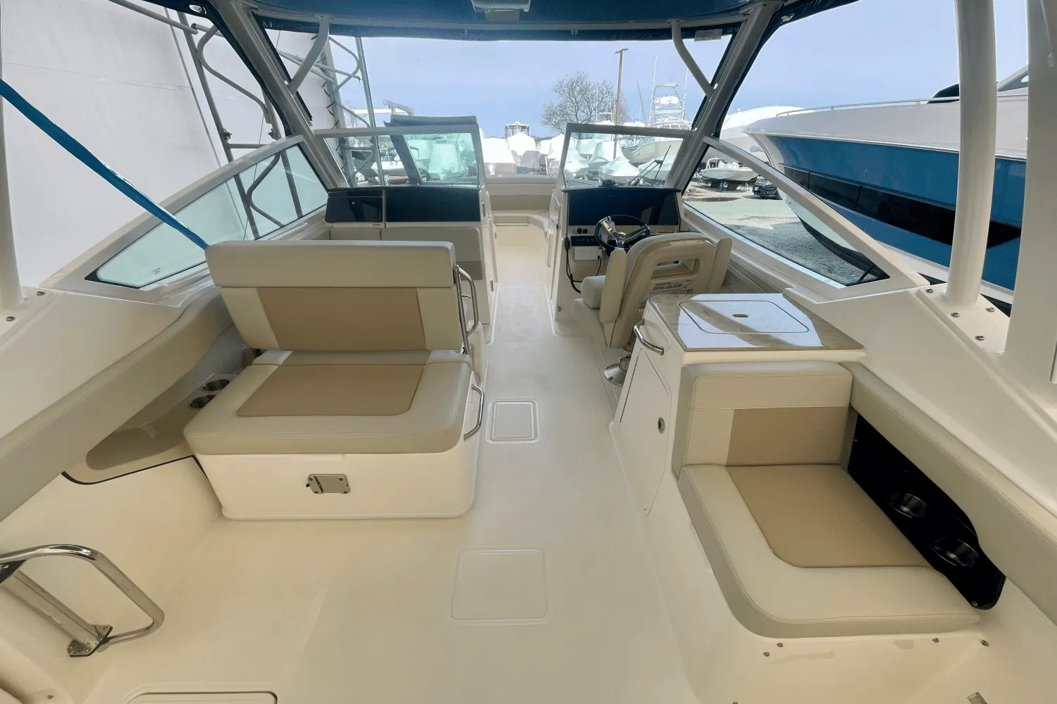 2025 Boston Whaler 280 Vantage Image Thumbnail #8