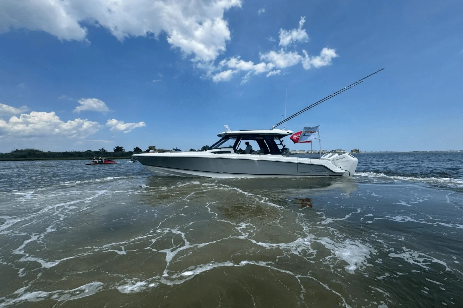 2025 Boston Whaler 350 Realm Image Thumbnail #6