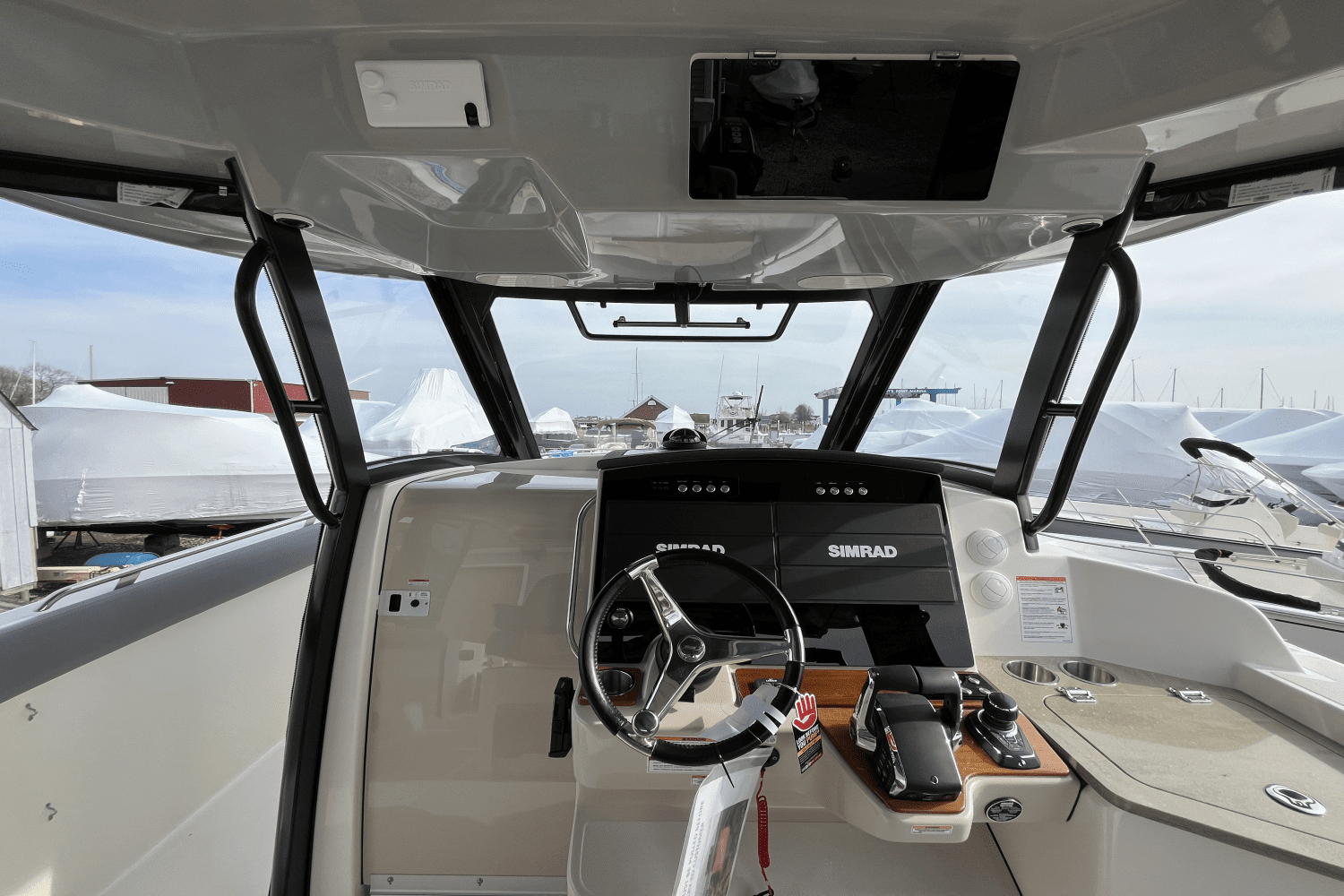 2025 Boston Whaler 350 Realm Image Thumbnail #19