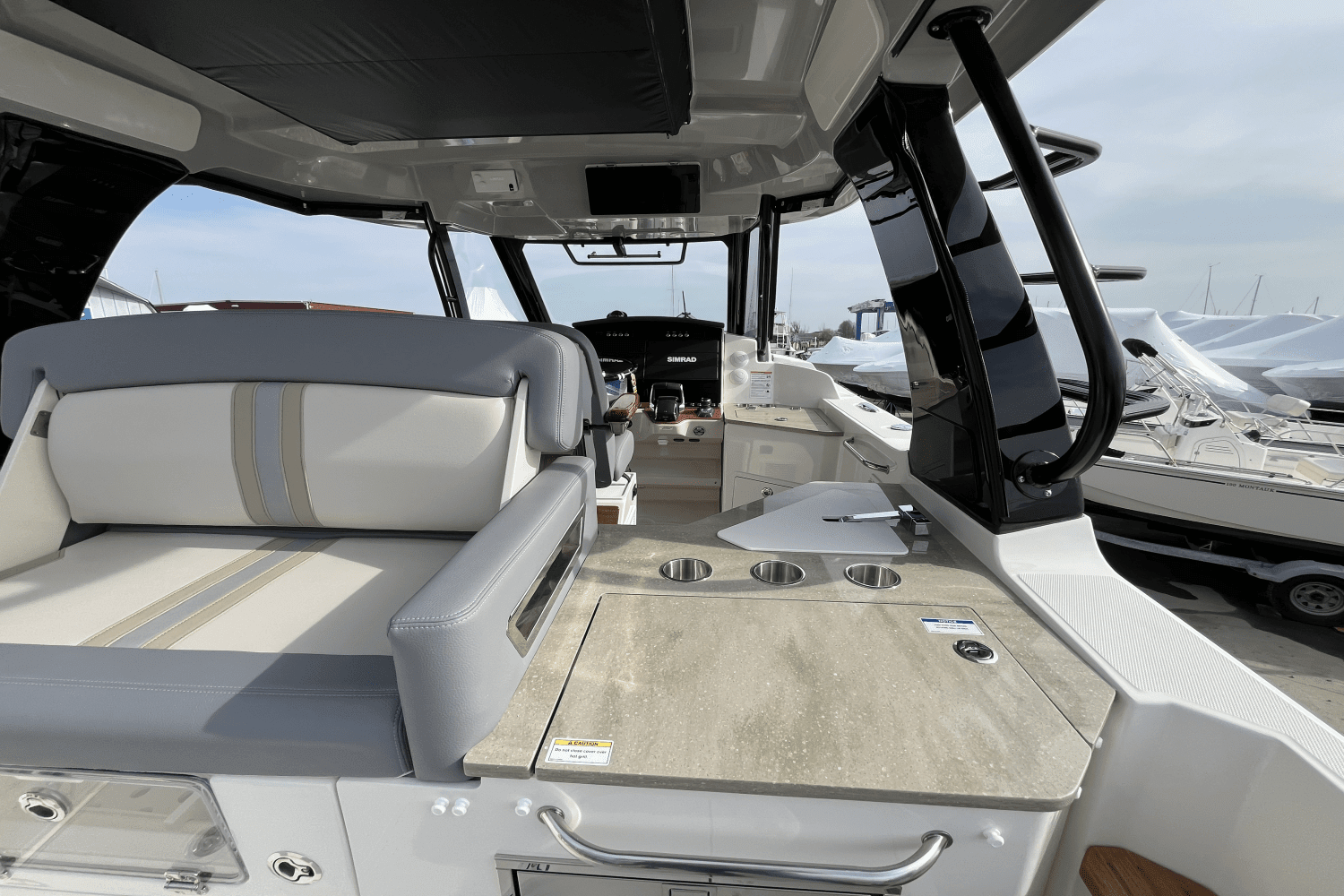 2025 Boston Whaler 350 Realm Image Thumbnail #16