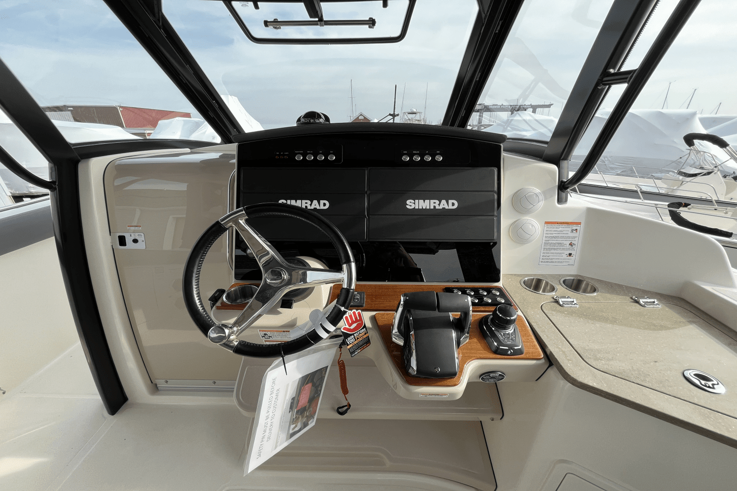 2025 Boston Whaler 350 Realm Image Thumbnail #20