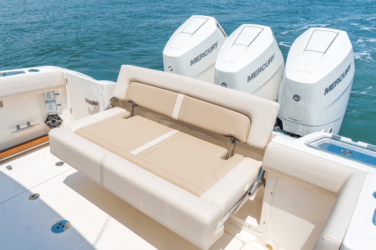 2025 Boston Whaler 350 Realm Image Thumbnail #39