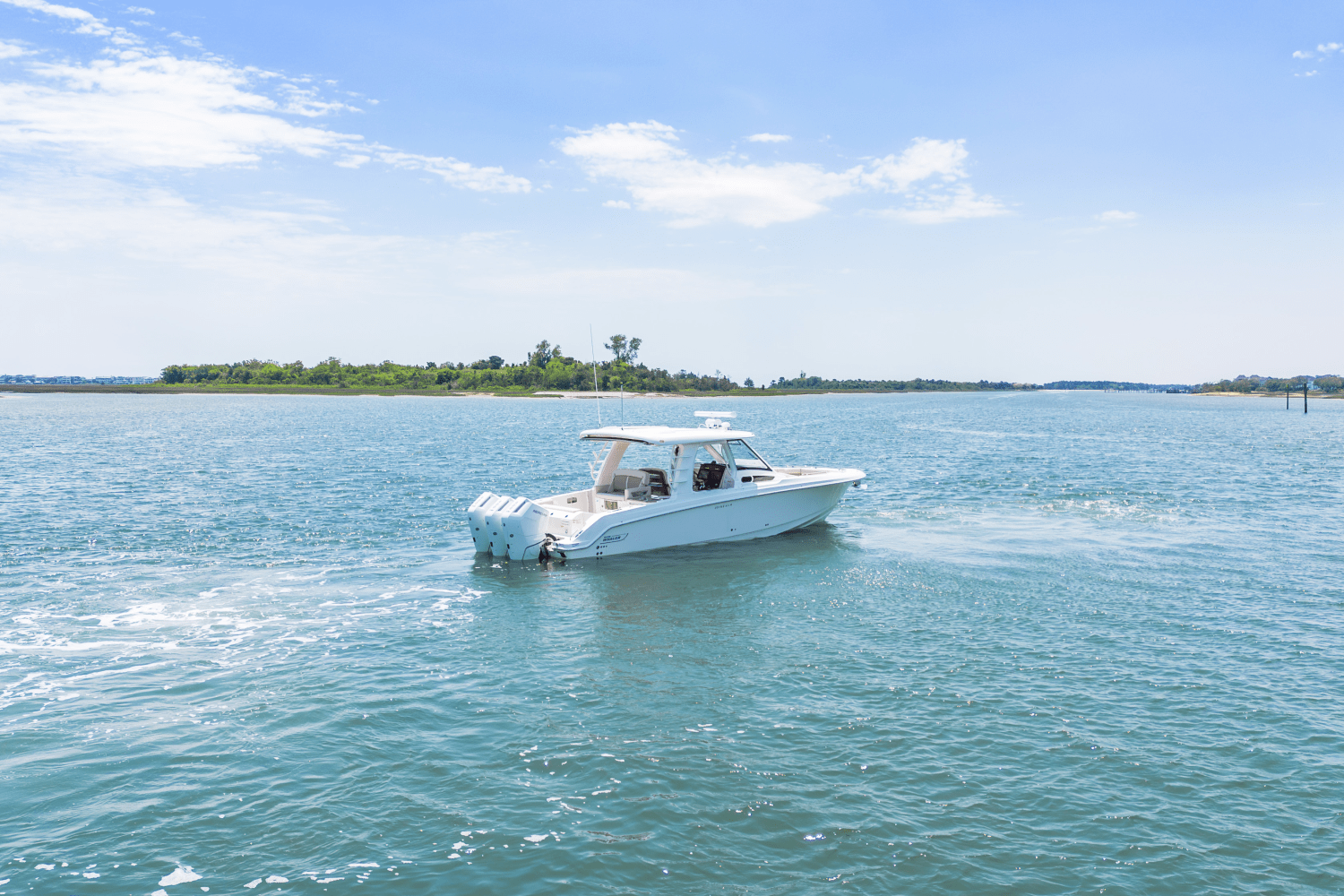 2025 Boston Whaler 350 Realm Image Thumbnail #2