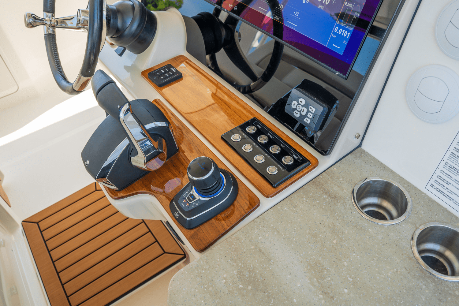 2025 Boston Whaler 350 Realm Image Thumbnail #20