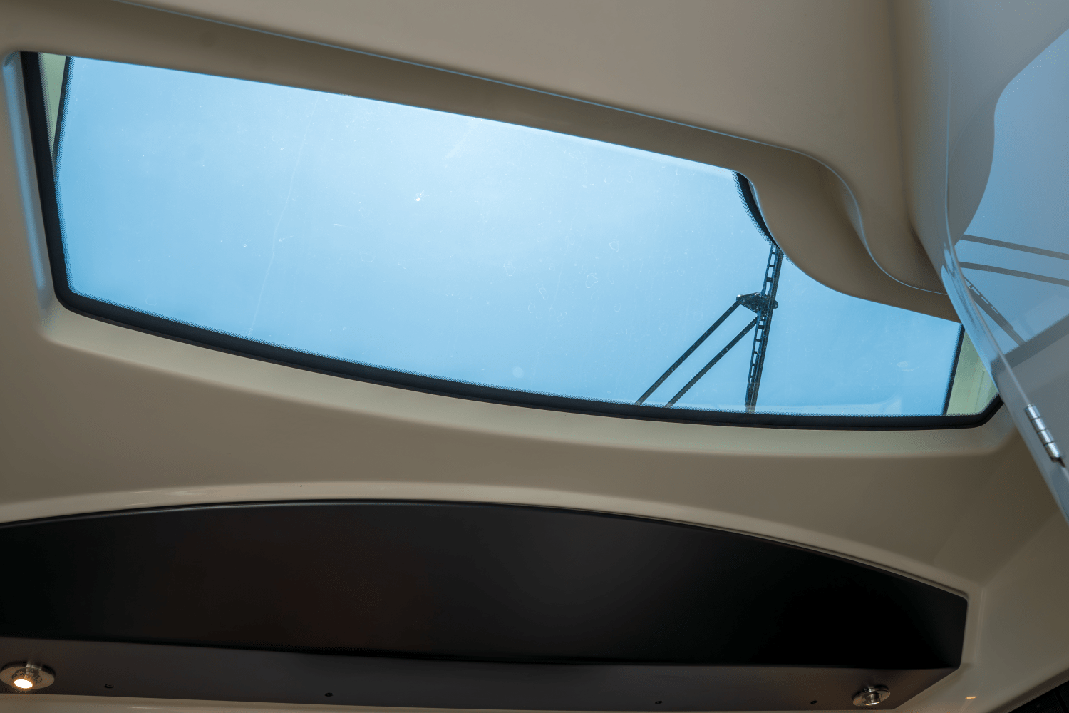 2025 Boston Whaler 350 Realm Image Thumbnail #50