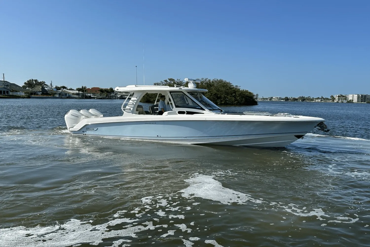 2025 Boston Whaler 350 Realm Image Thumbnail #47