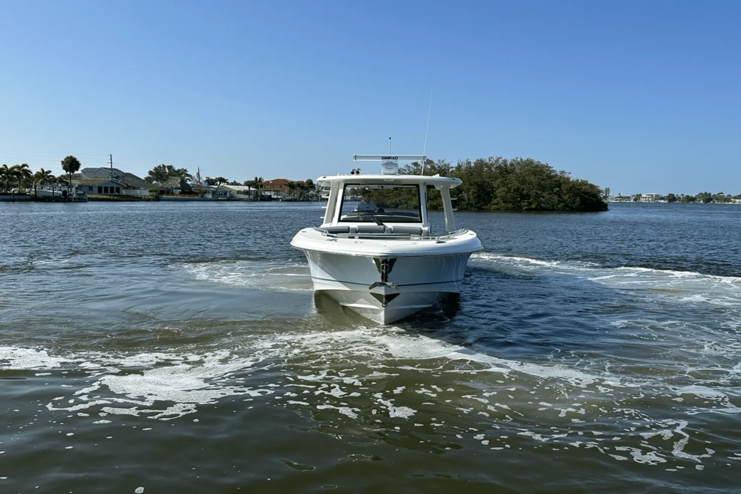 2025 Boston Whaler 350 Realm Image Thumbnail #44