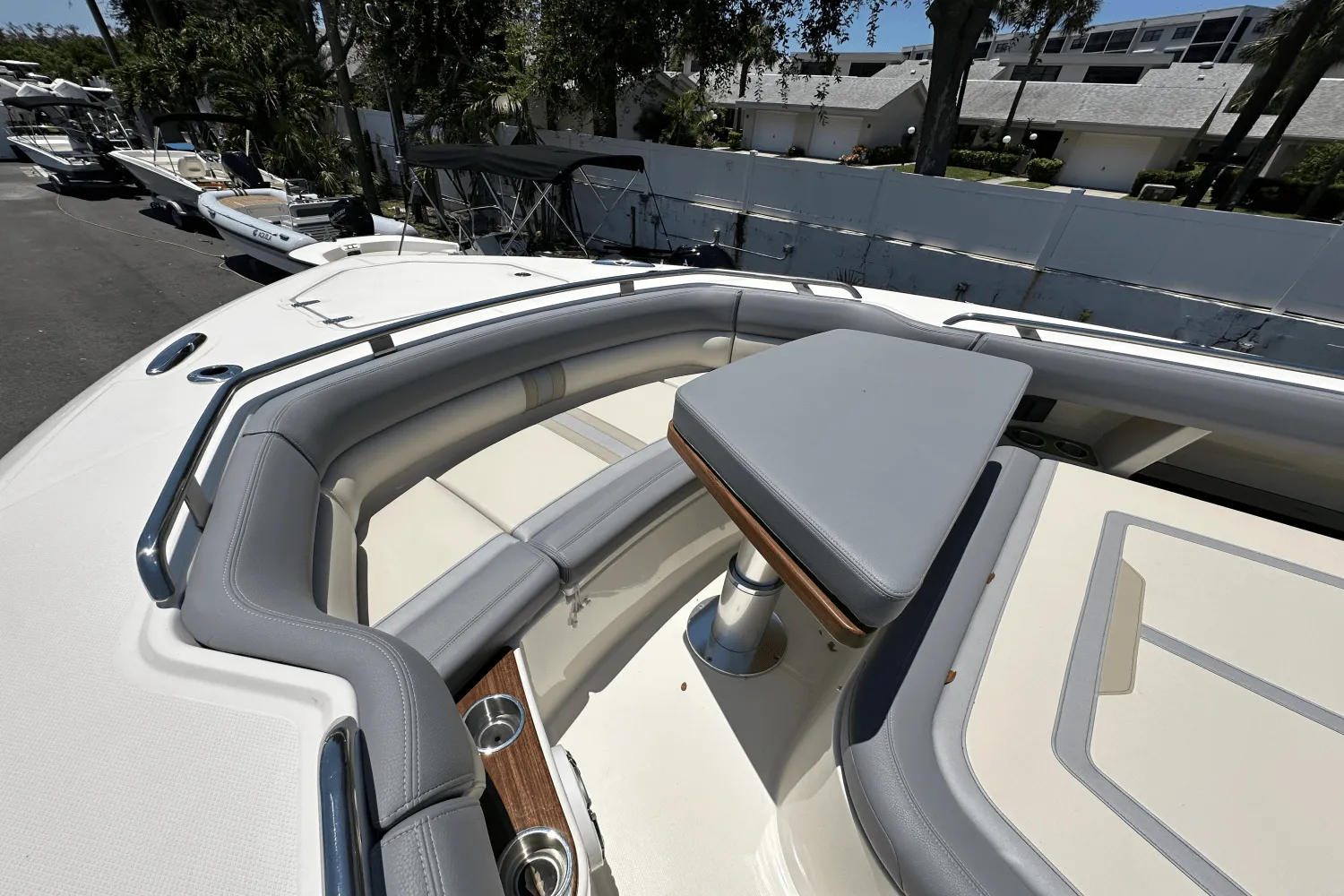 2025 Boston Whaler 350 Realm Image Thumbnail #33