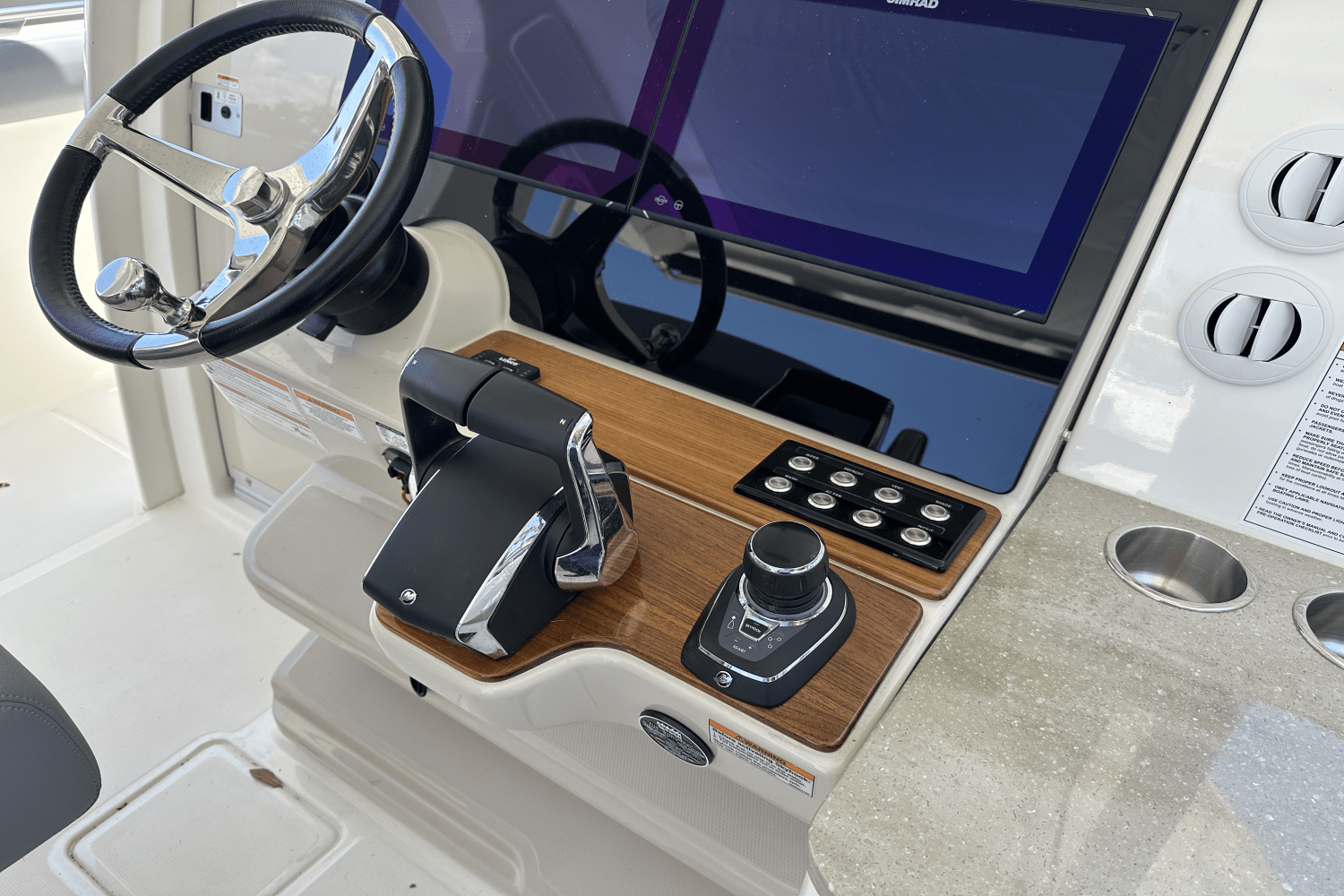 2025 Boston Whaler 350 Realm Image Thumbnail #23