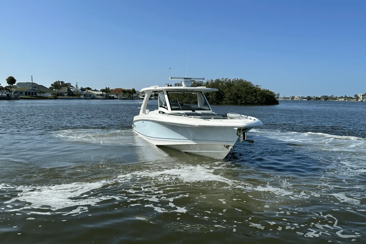 2025 Boston Whaler 350 Realm Image Thumbnail #45