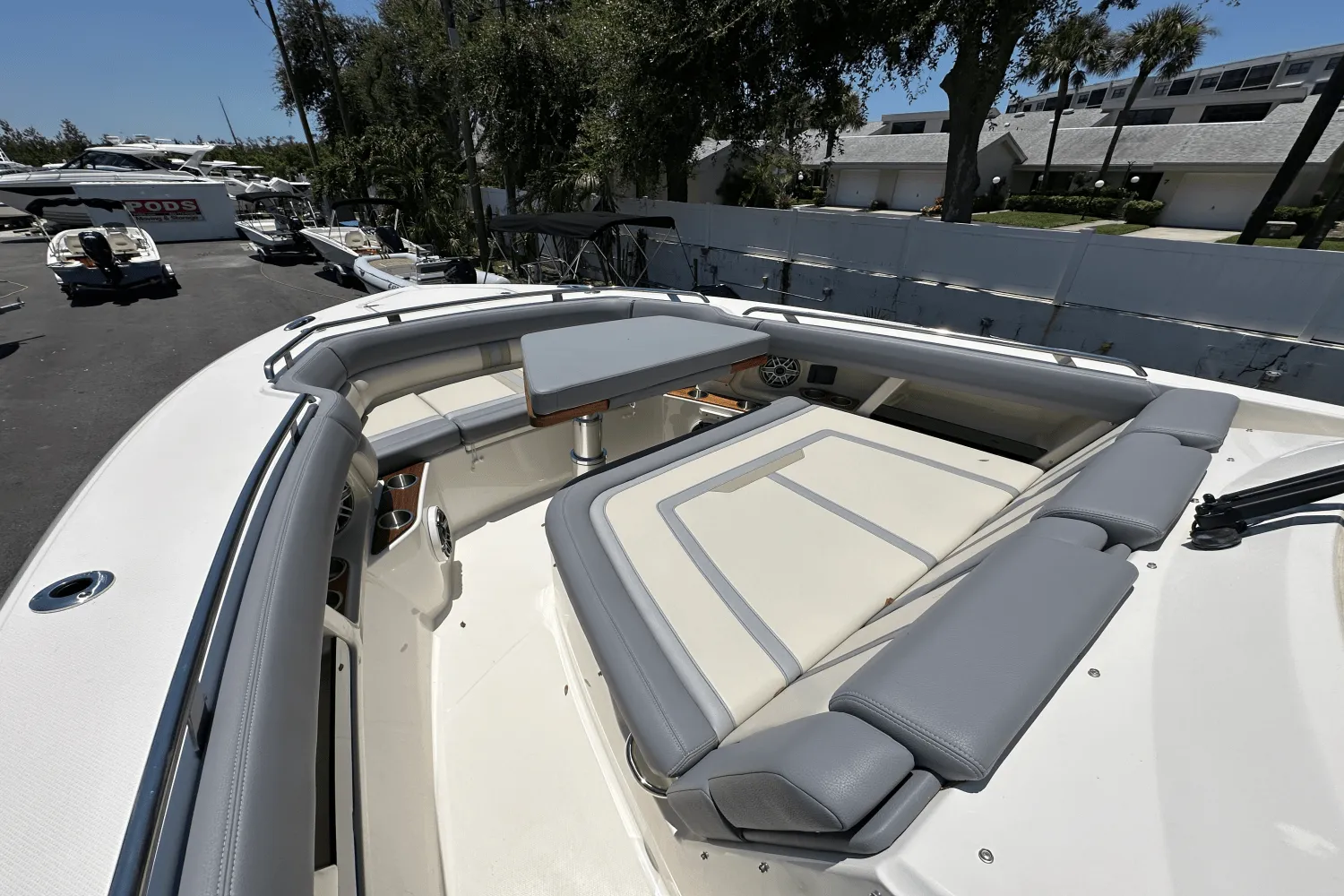 2025 Boston Whaler 350 Realm Image Thumbnail #31