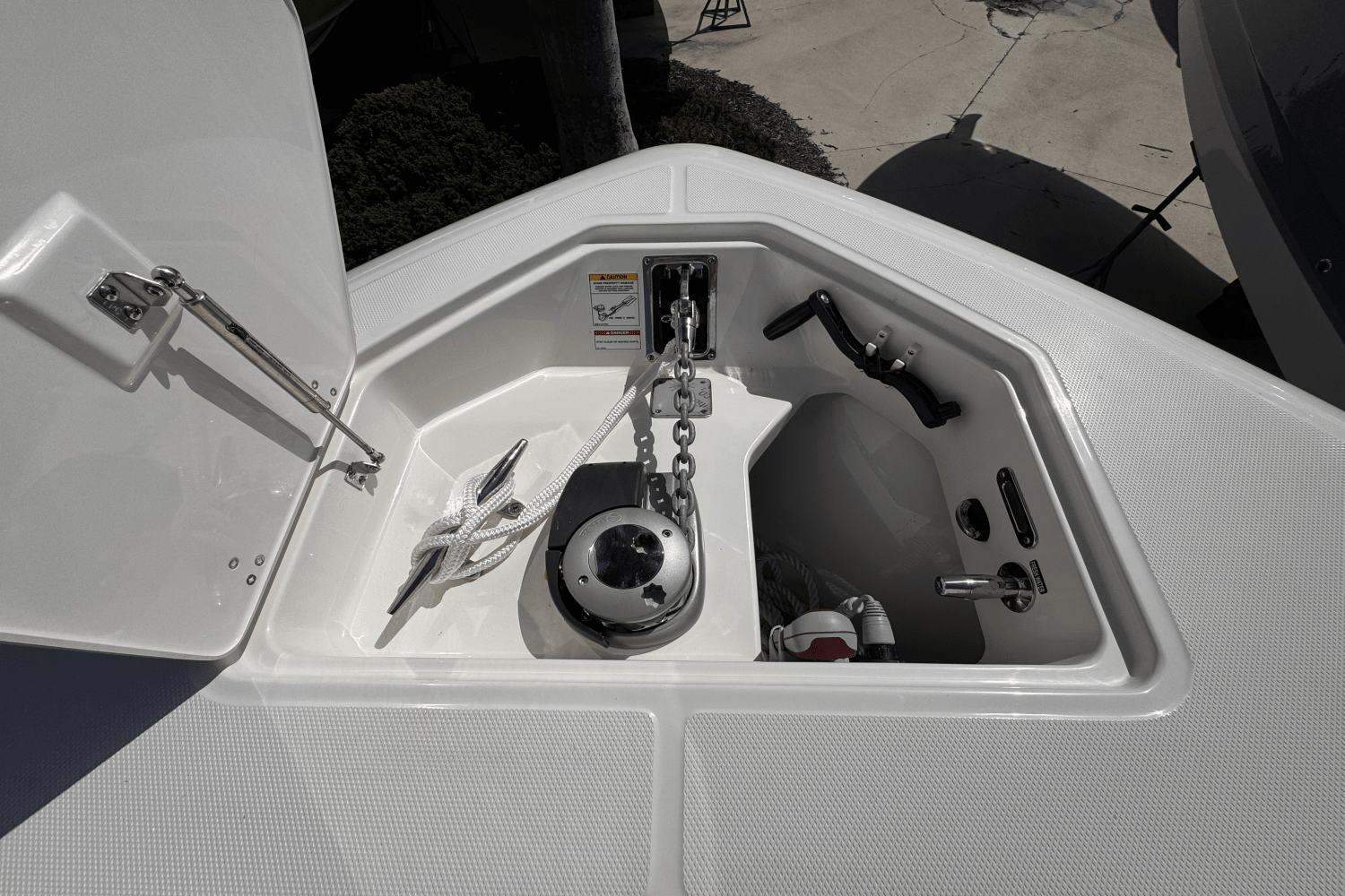 2025 Boston Whaler 350 Realm Image Thumbnail #25