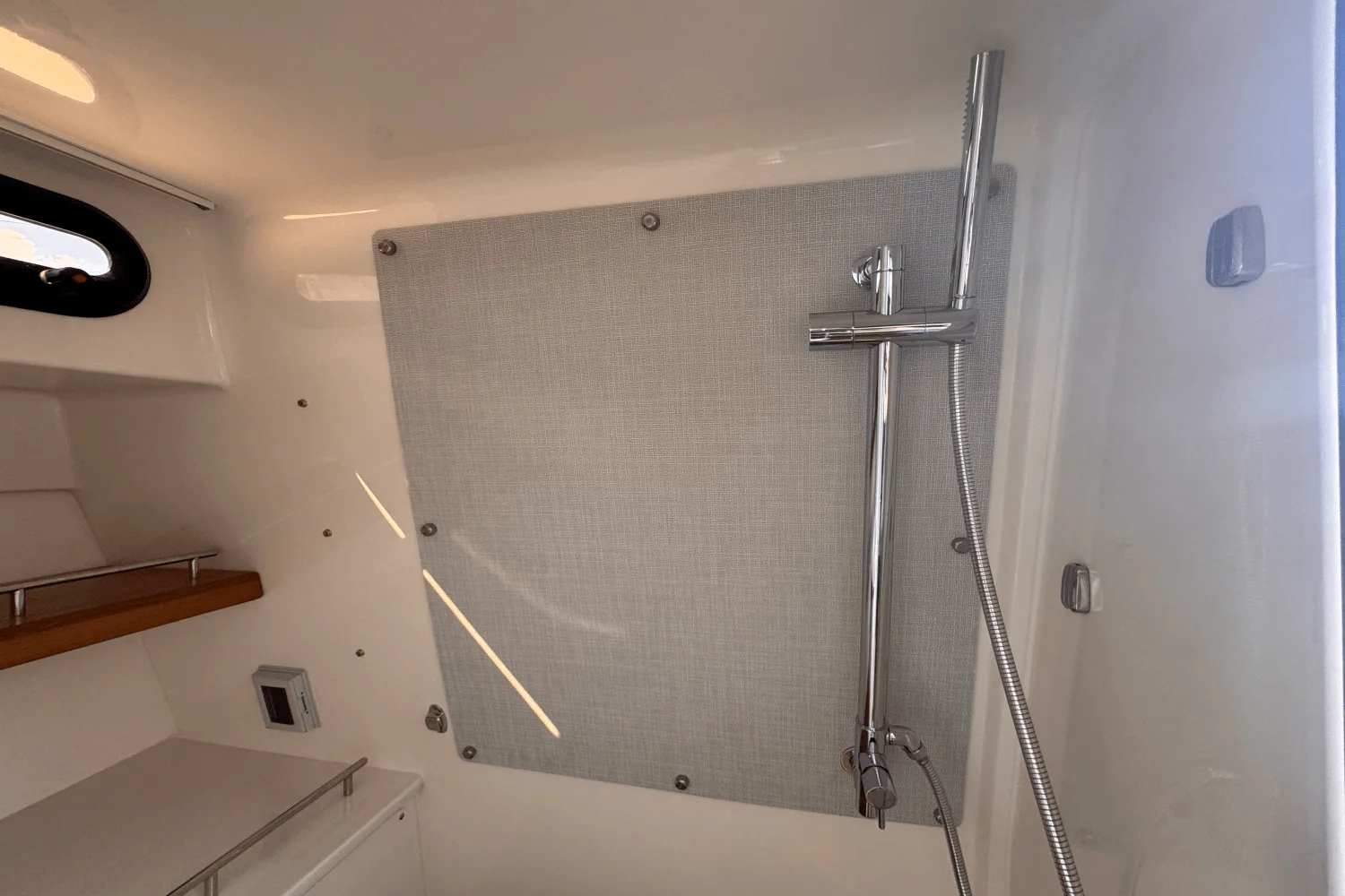 2025 Boston Whaler 350 Realm Image Thumbnail #36