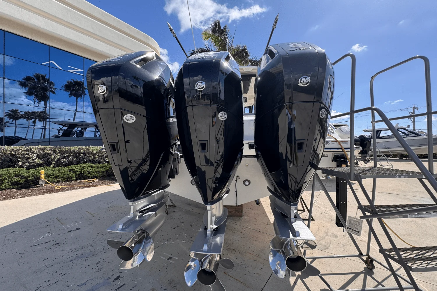 2025 Boston Whaler 350 Realm Image Thumbnail #6