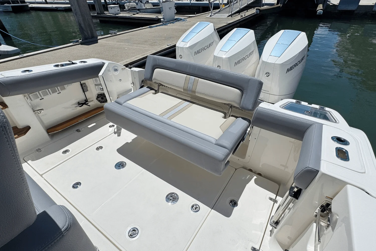 2025 Boston Whaler 350 Realm Image Thumbnail #14