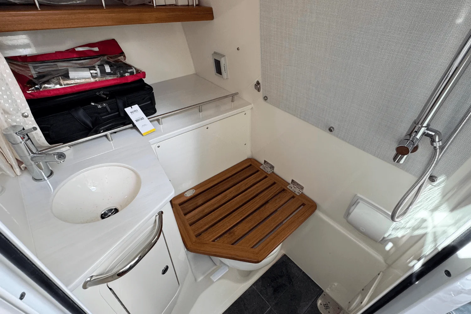 2025 Boston Whaler 350 Realm Image Thumbnail #30