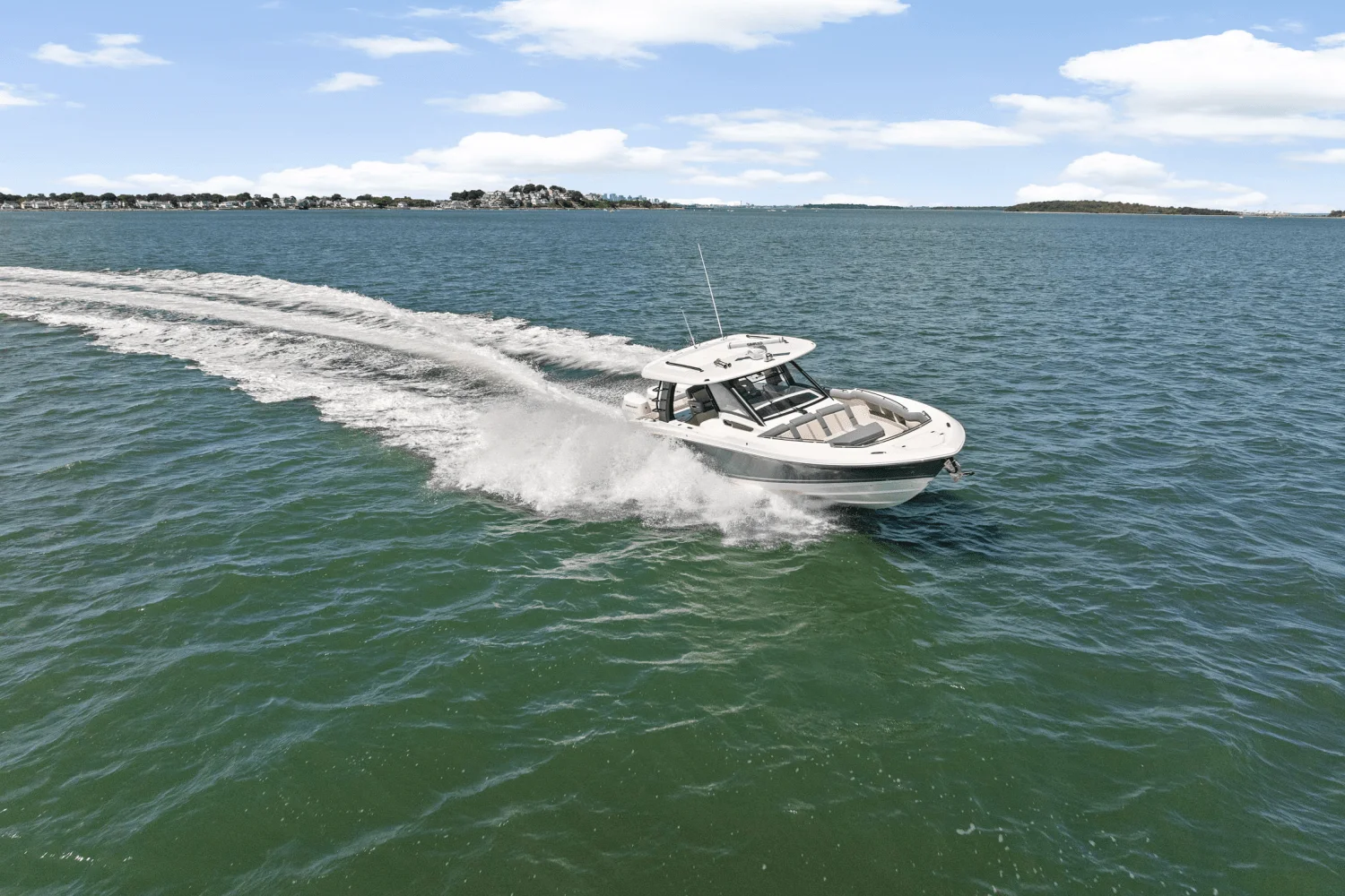 2025 Boston Whaler 350 Realm Image Thumbnail #3