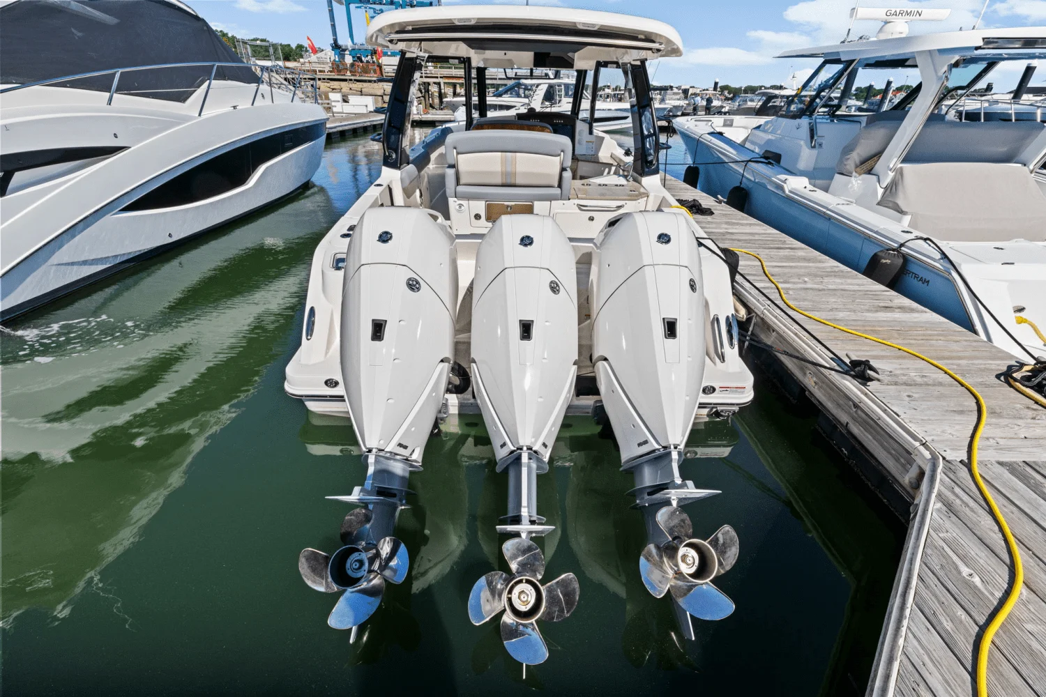 2025 Boston Whaler 350 Realm Image Thumbnail #5
